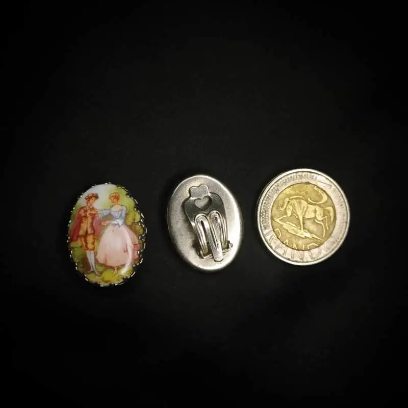 Vintage Courting Couple Clip-on earrings