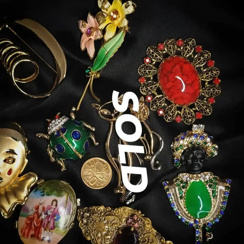 Bundle of Vintage Brooches