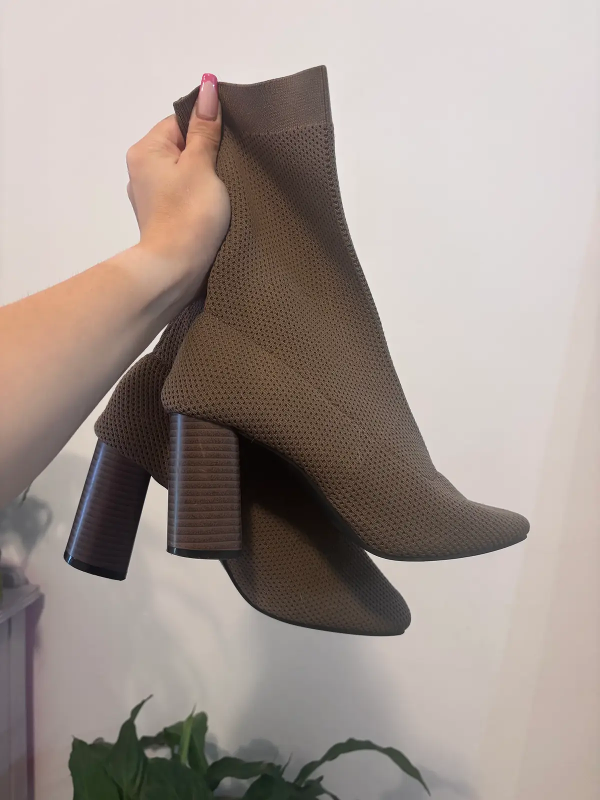 Jada Brown sock boots