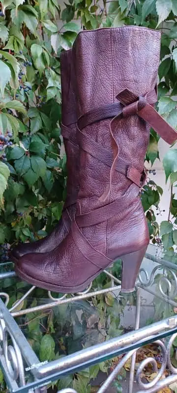 Boots - Size 5