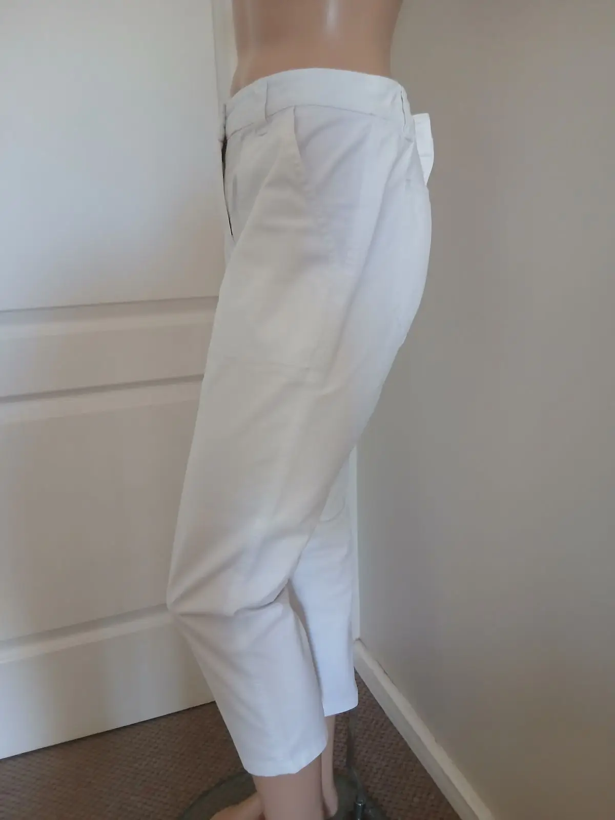 Country Road White Cropped Pants