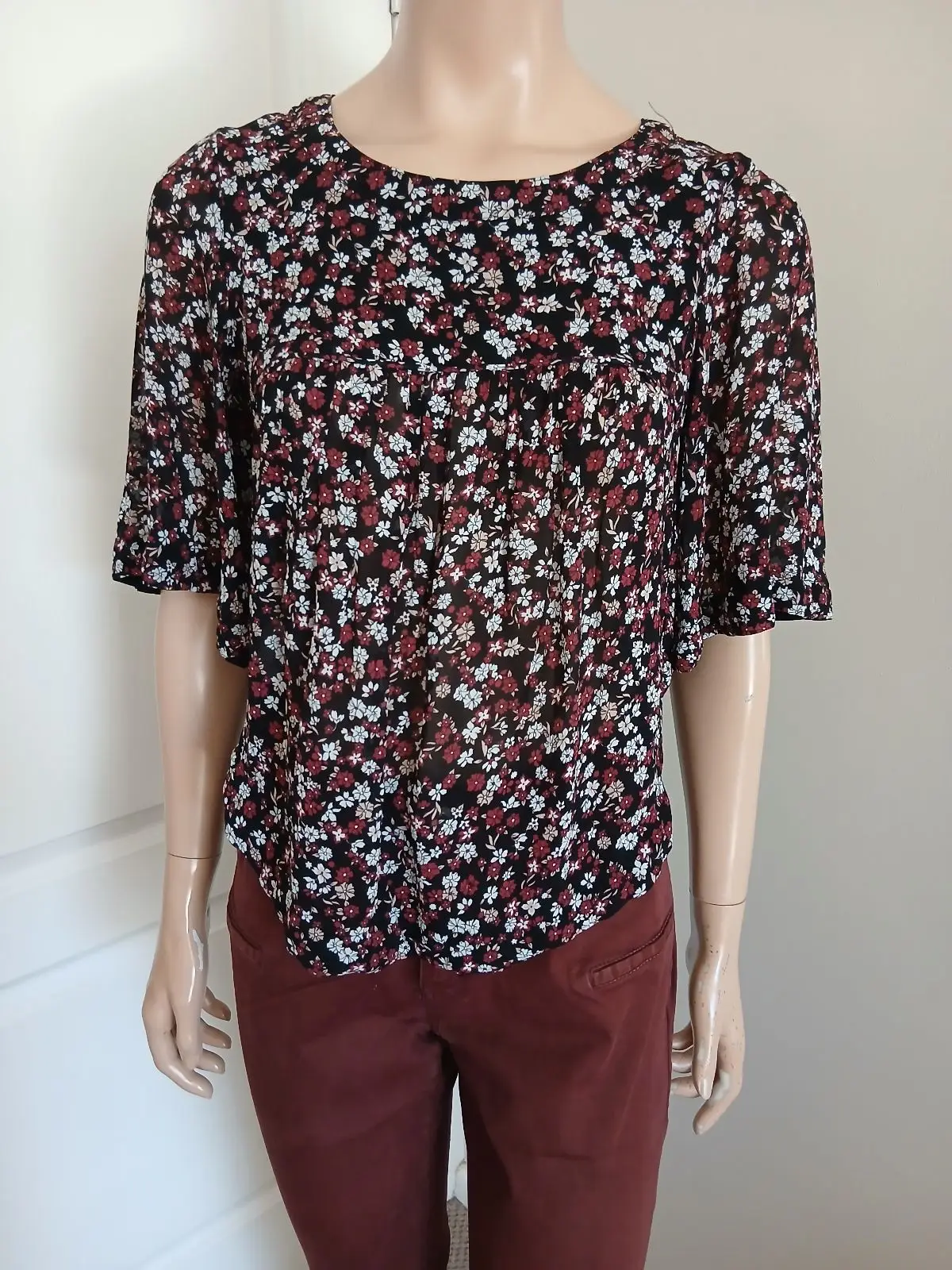 Country Road Floral Short Sleeve Blouse