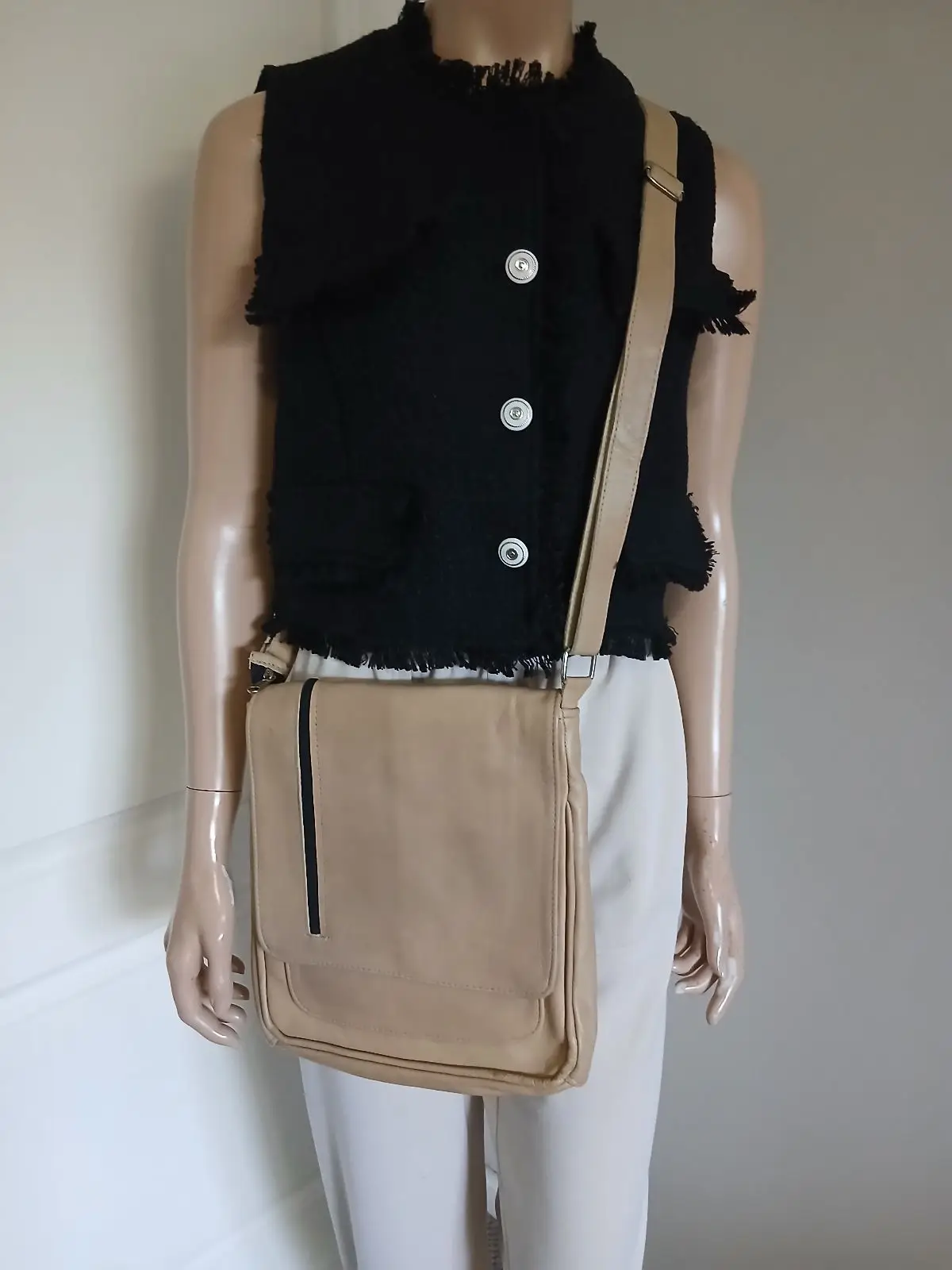 Tan Leather Crossbody Messenger Bag