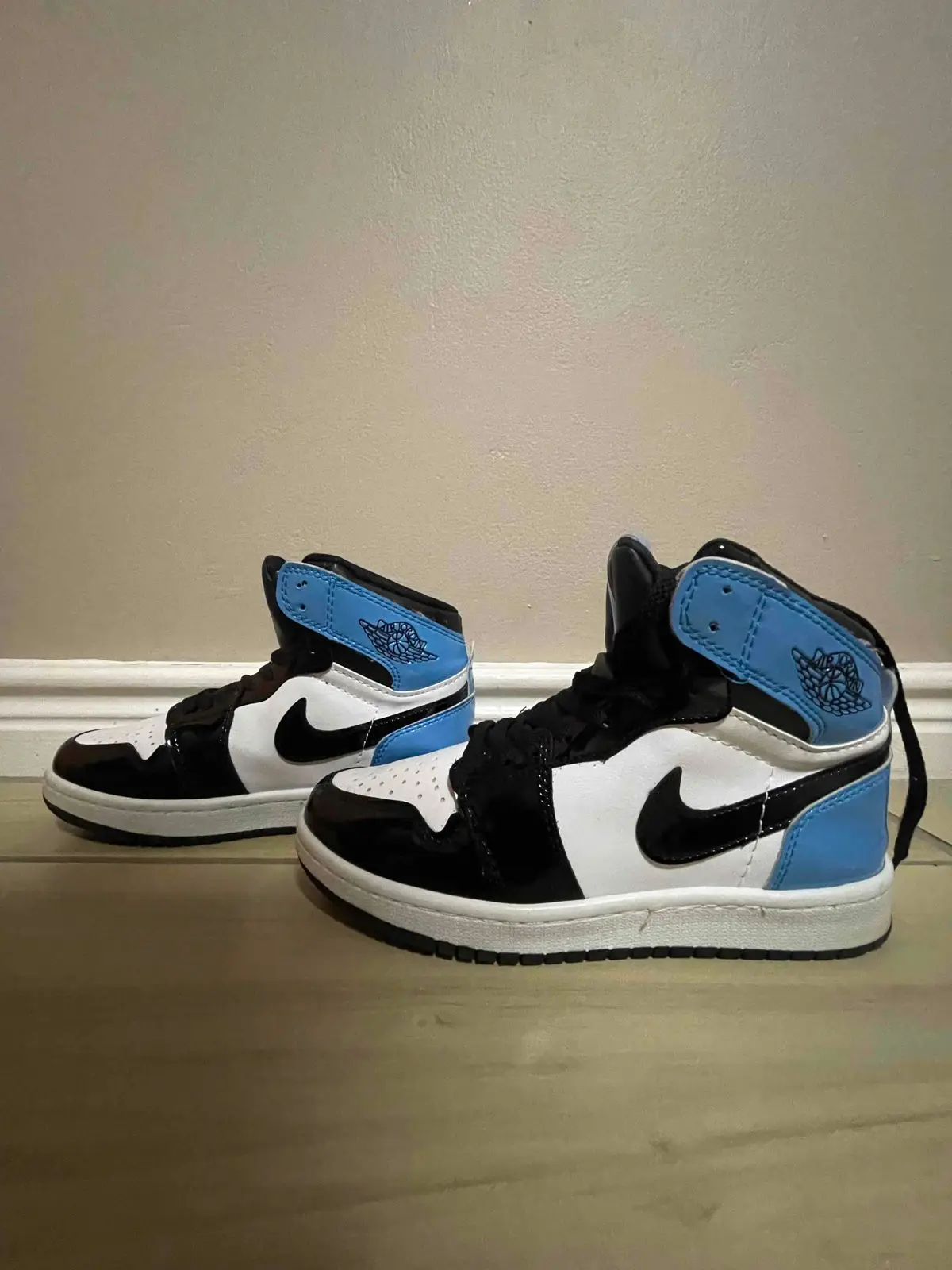 Air Jordan Air Jordan 1 Retro High OG UNC Patent Leather