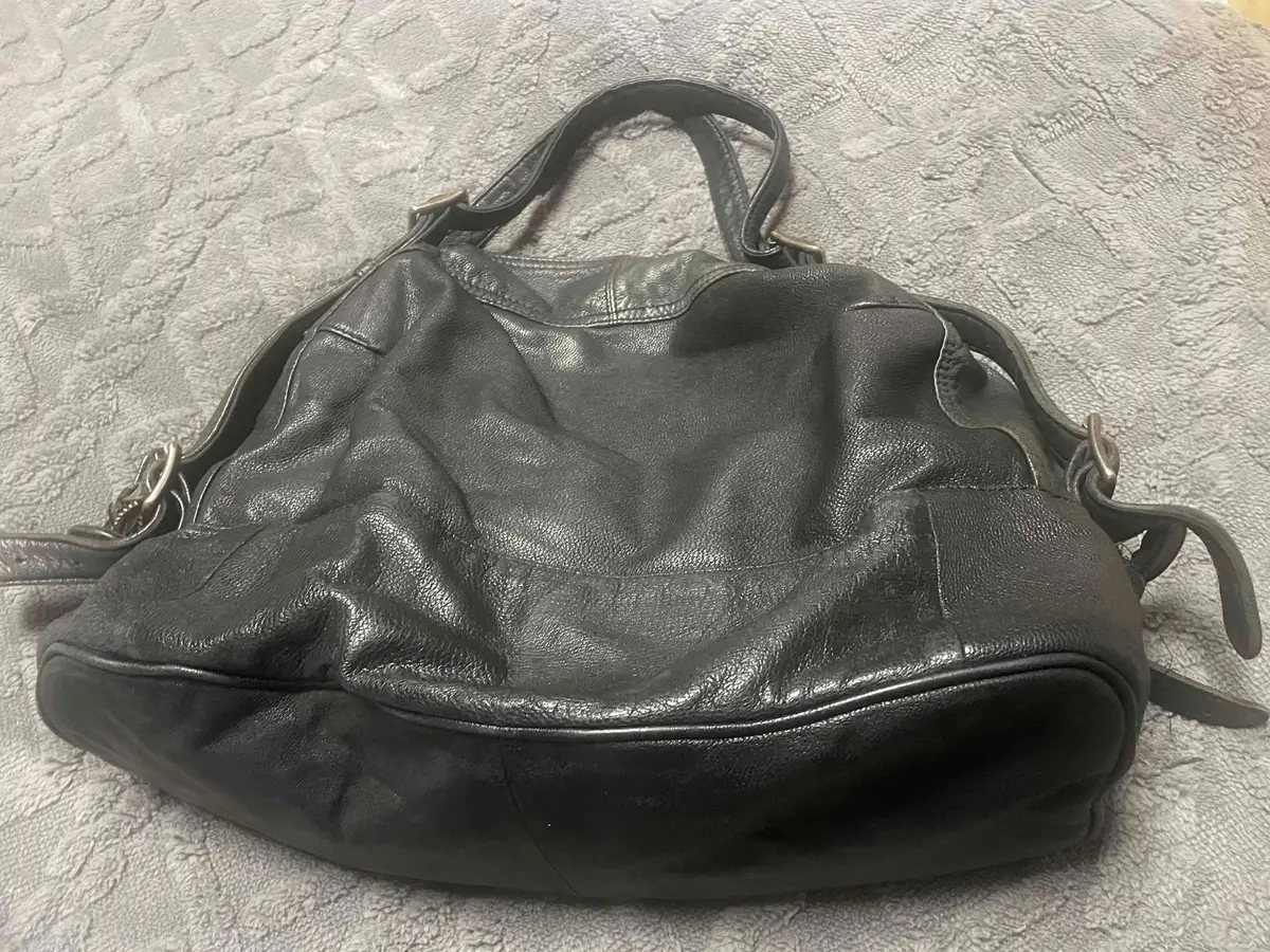 Country Road Black Leather Handbag