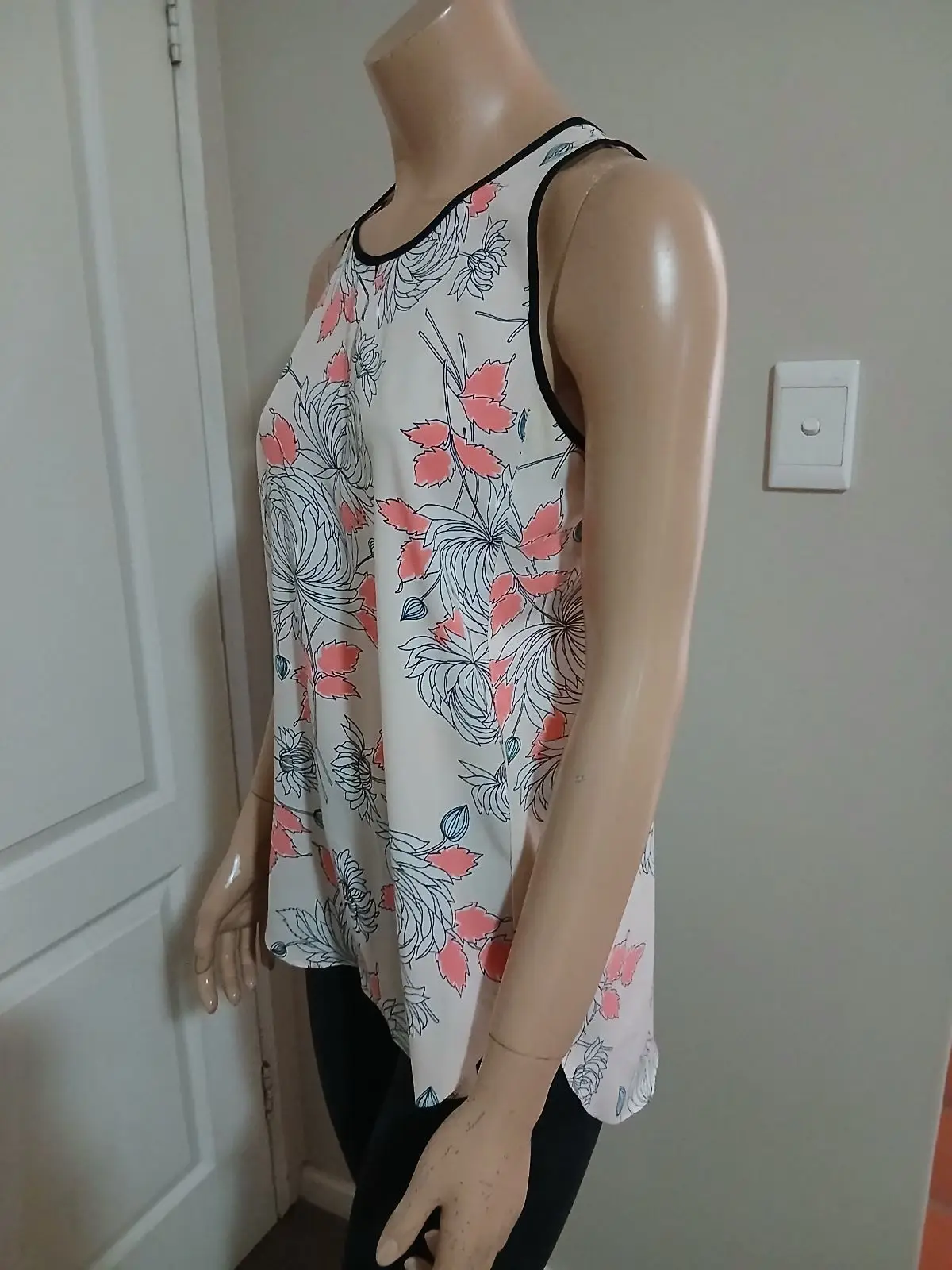 Country Road Floral Sleeveless Top