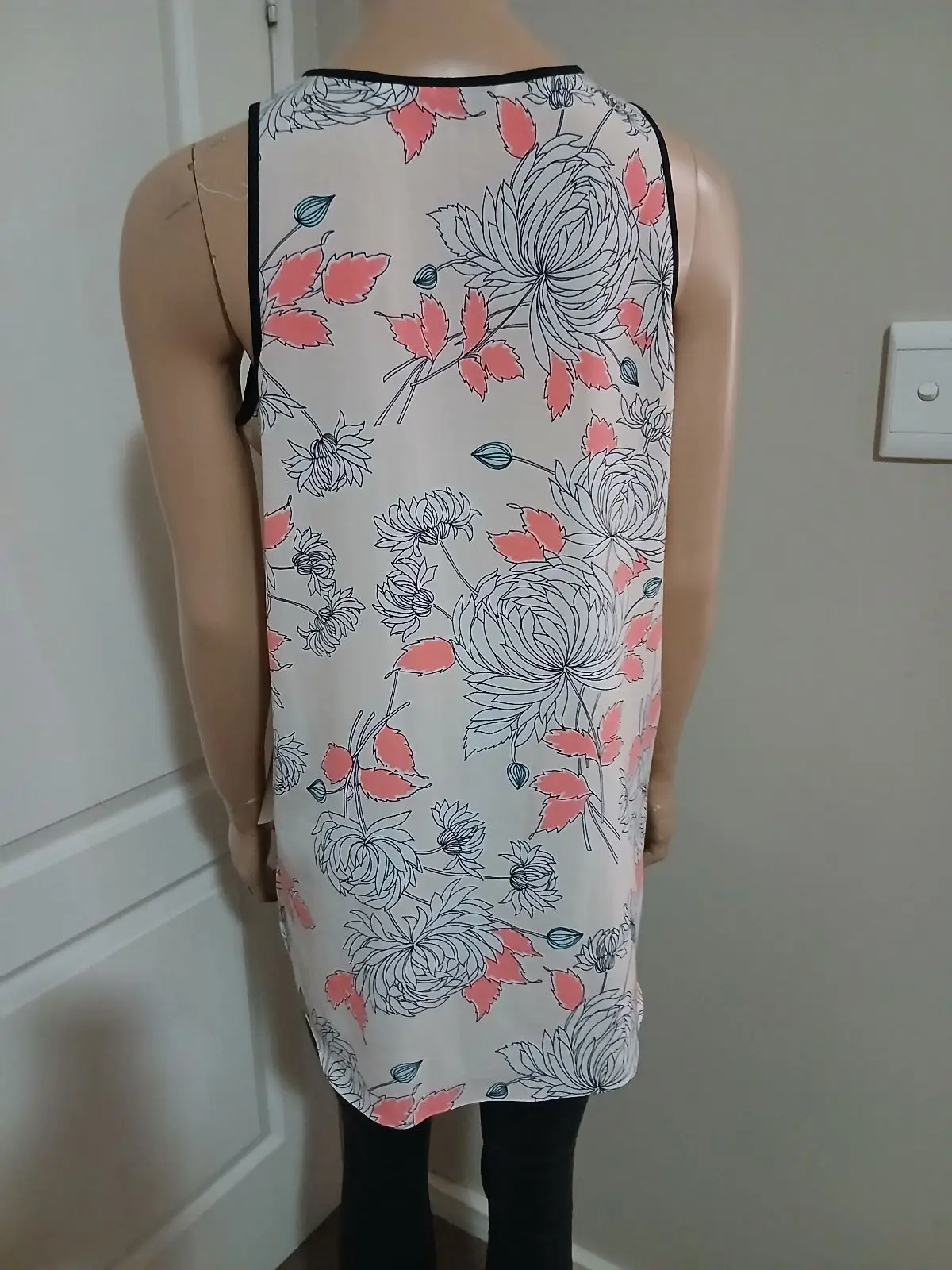 Country Road Floral Sleeveless Top