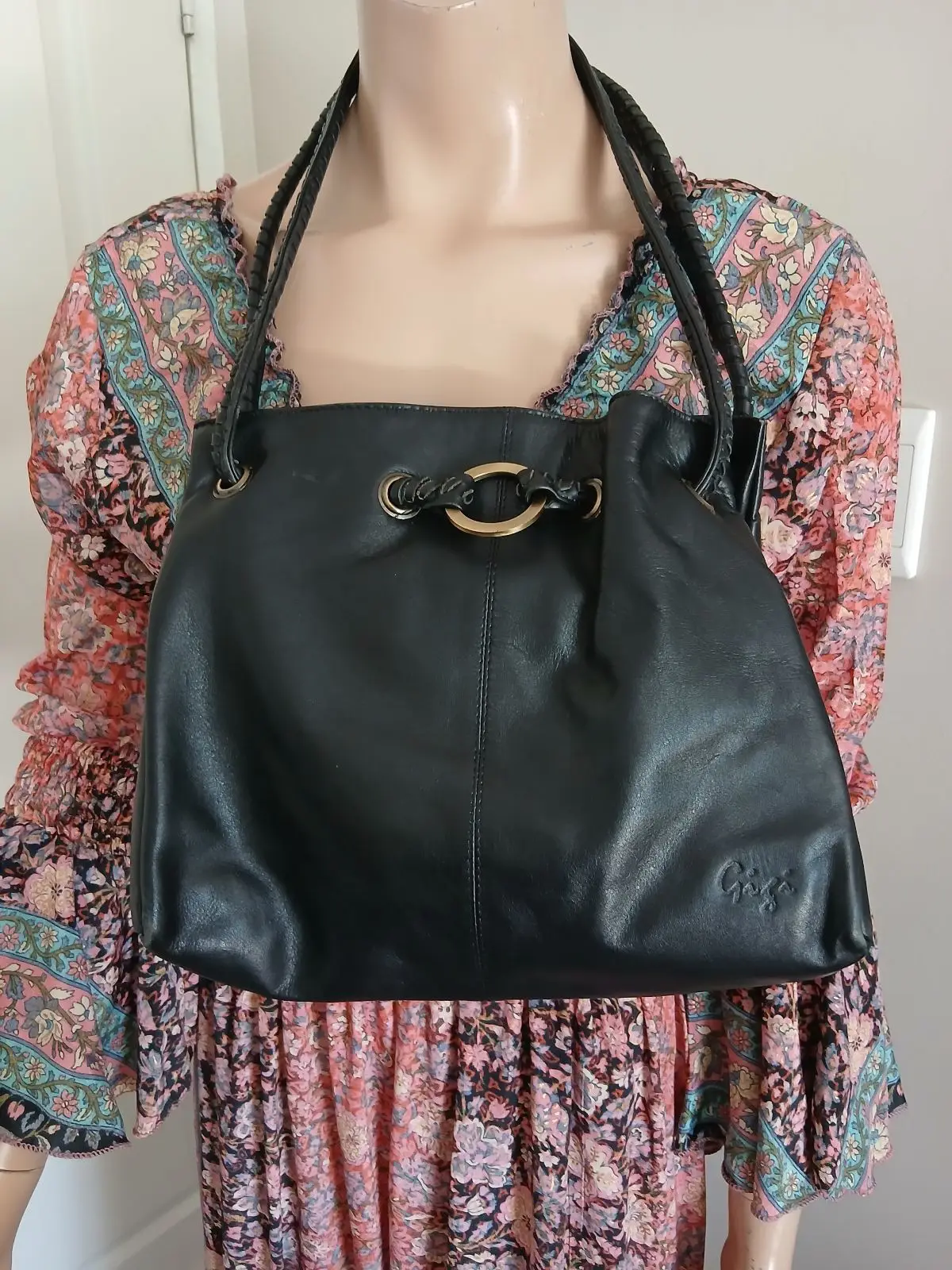 Gigi Gigi Black Leather Shoulder Bag