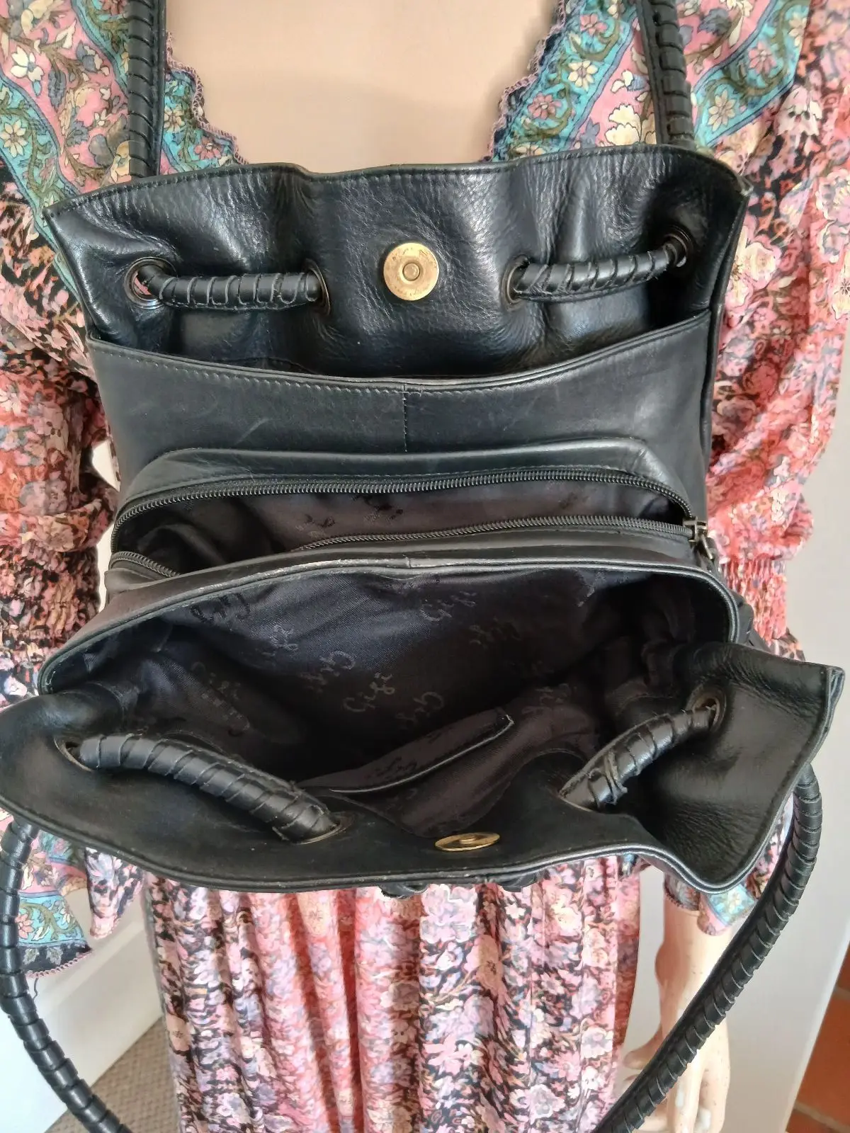 Gigi Black Leather Shoulder Bag