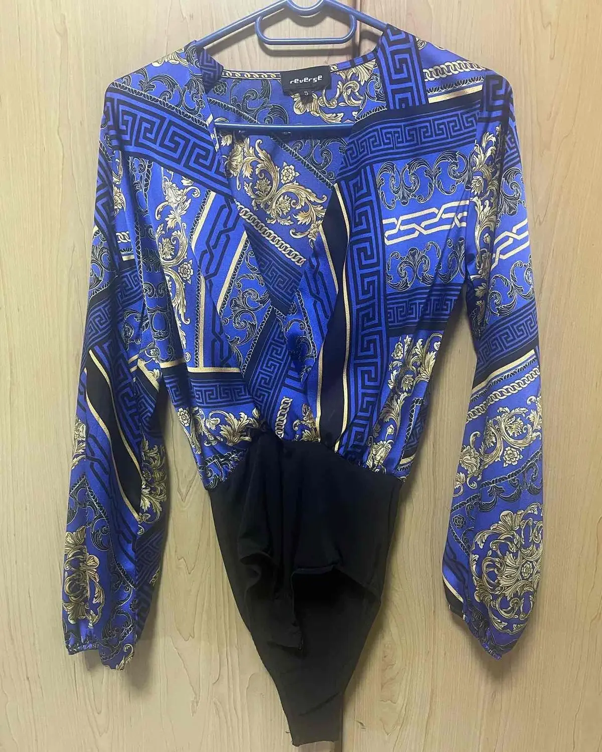 Reverse Baroque Pattern Long Sleeve Bodysuit