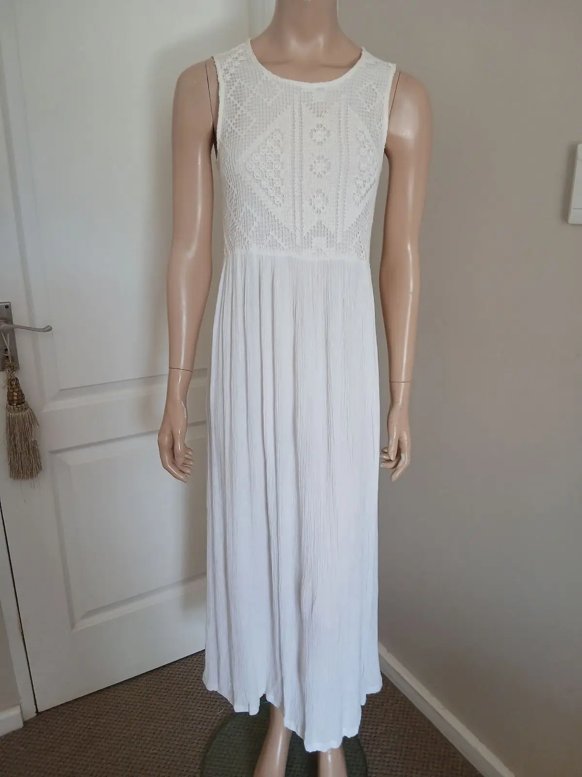 Truworths Truworths White Lace Bodice Maxi Dress