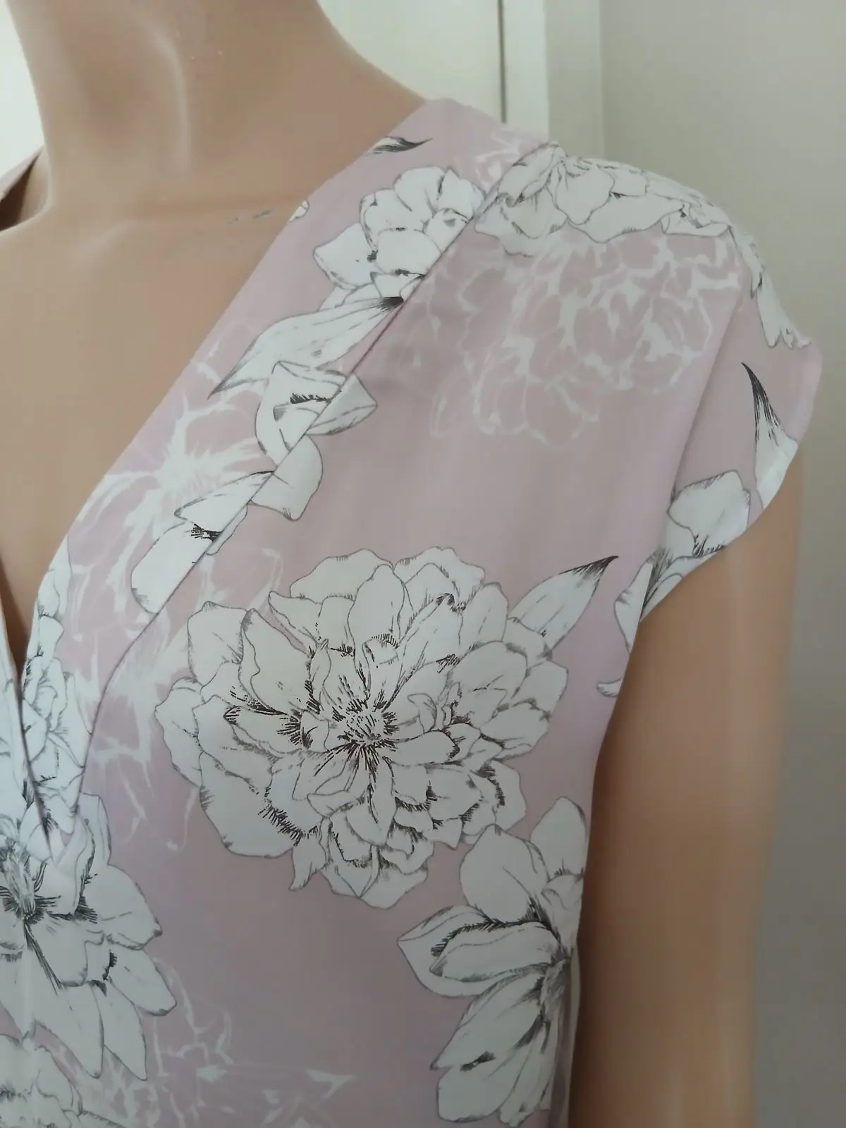 Witchery Floral Blouse