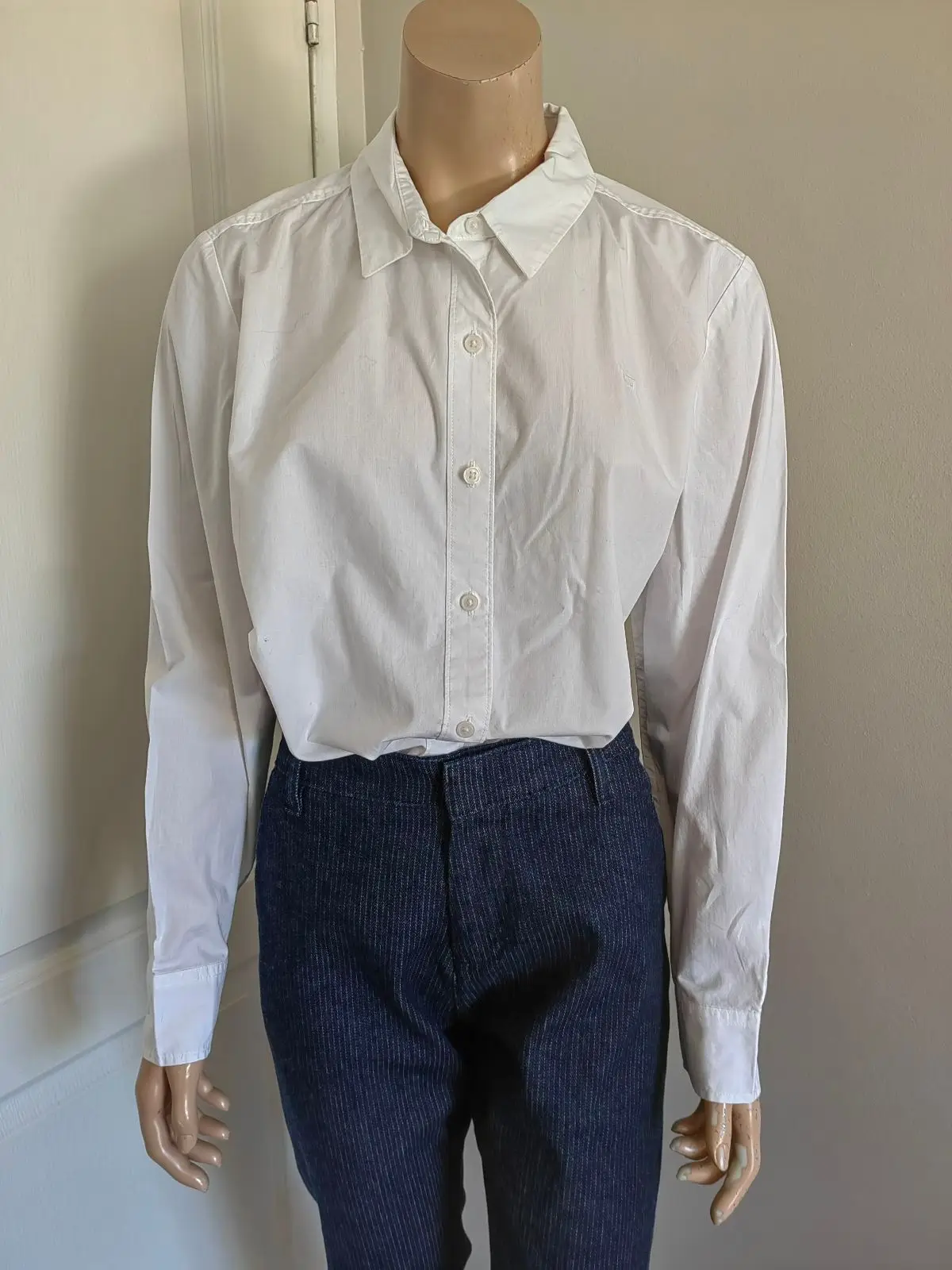 Levi's White Button-Up Shirt
