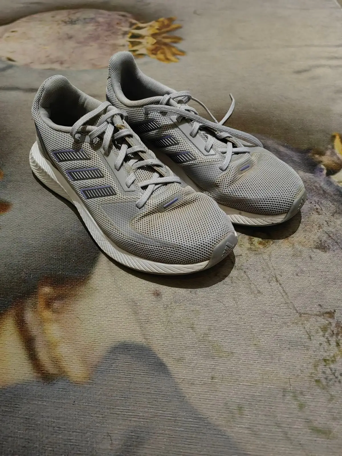 Adidas Adidas Sneakers — Size 6