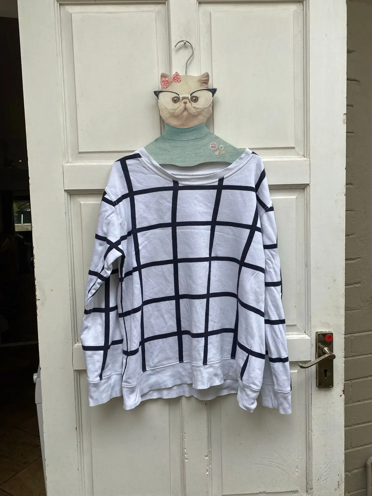 Country Road Country Road Item — Size M