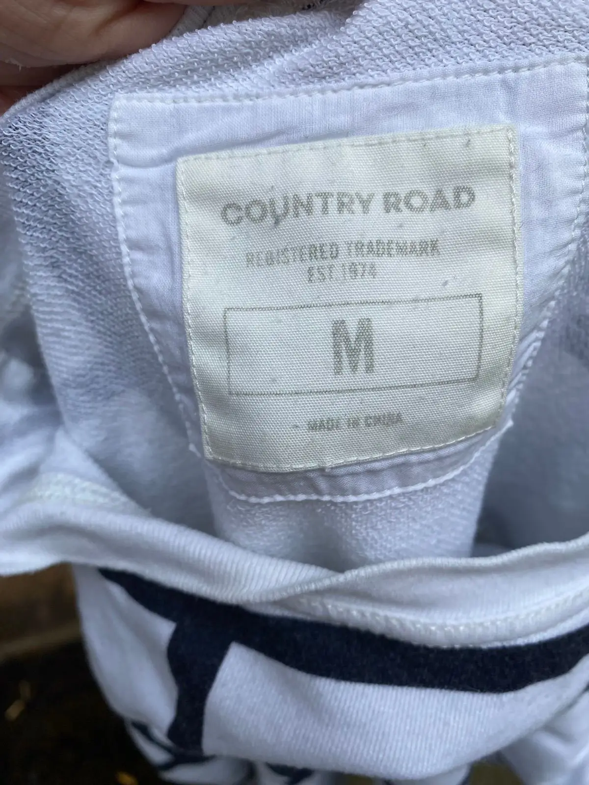 Country Road Item — Size M