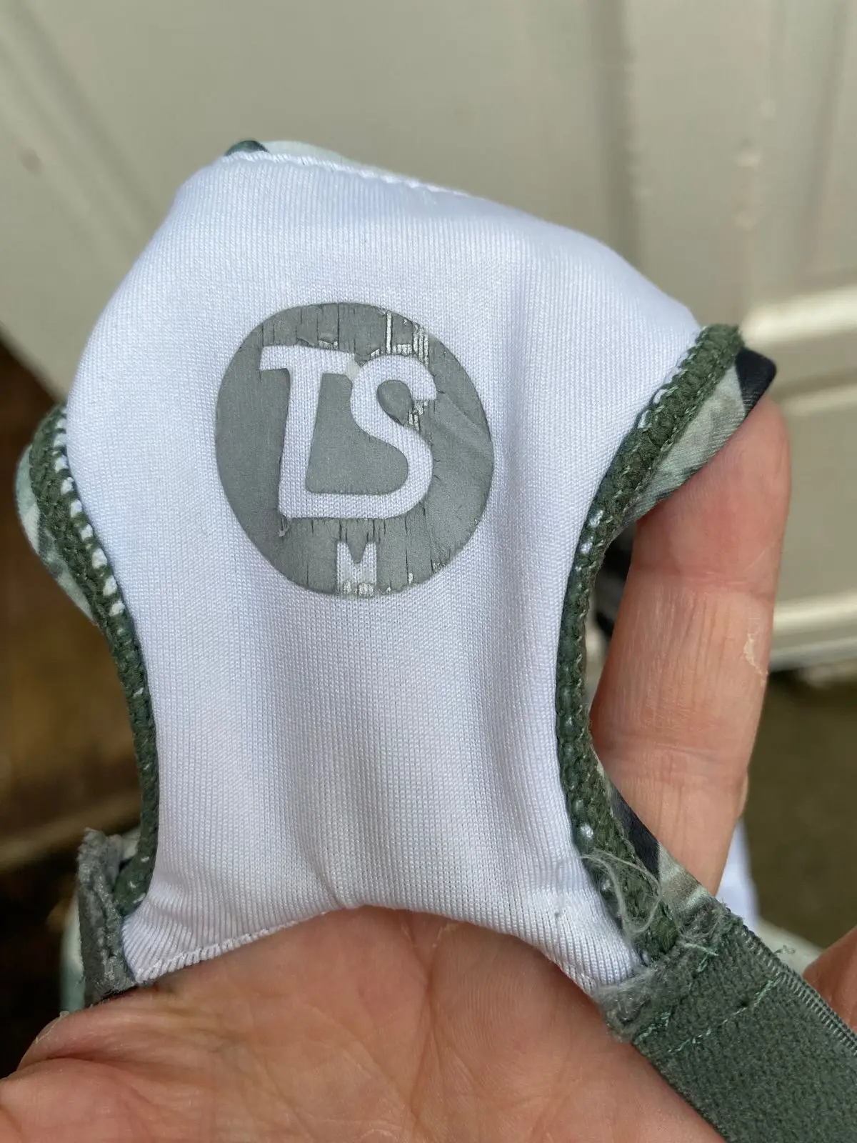 Totalsports Item — Size M
