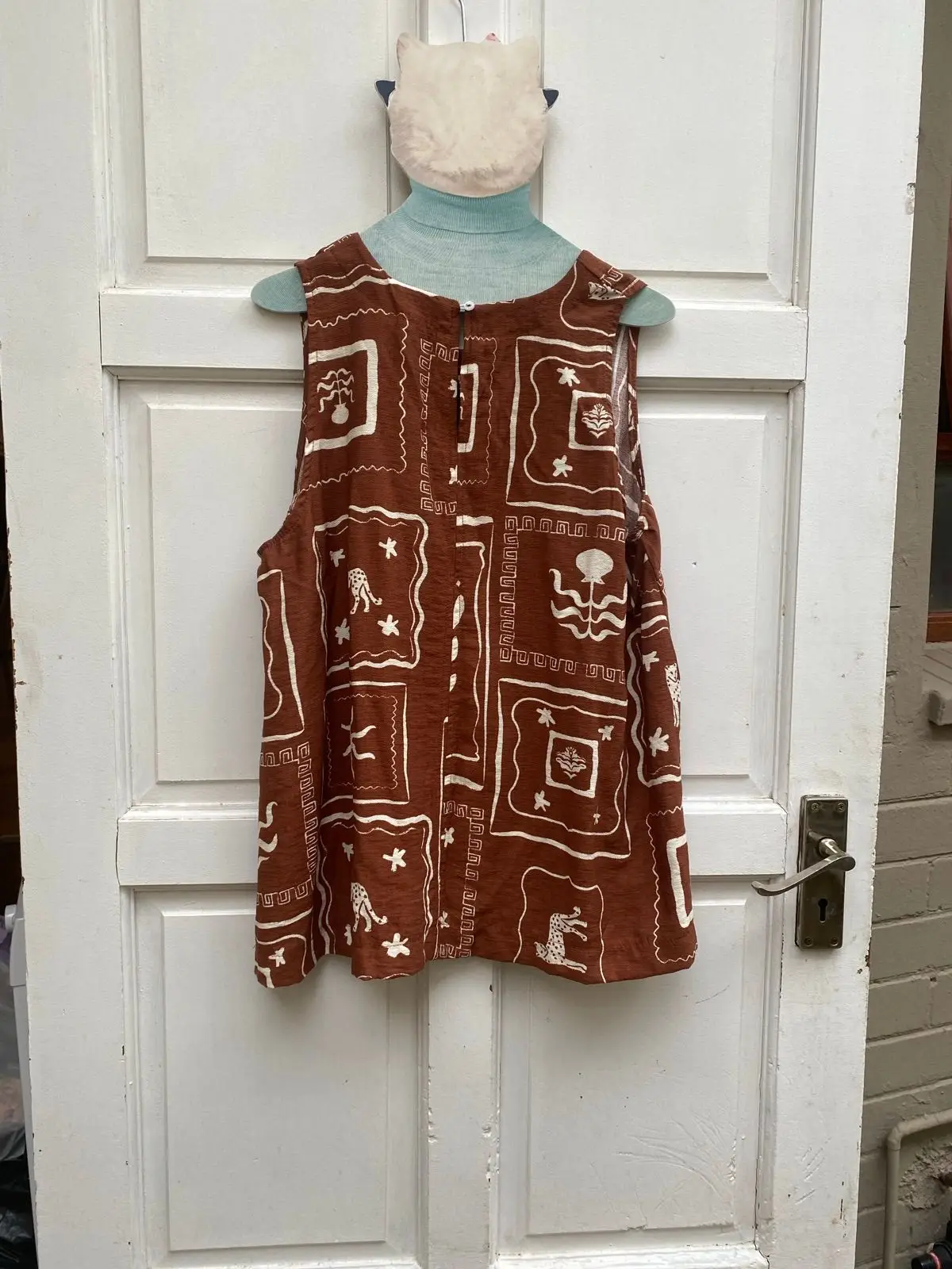 Mr Price Item — Size L