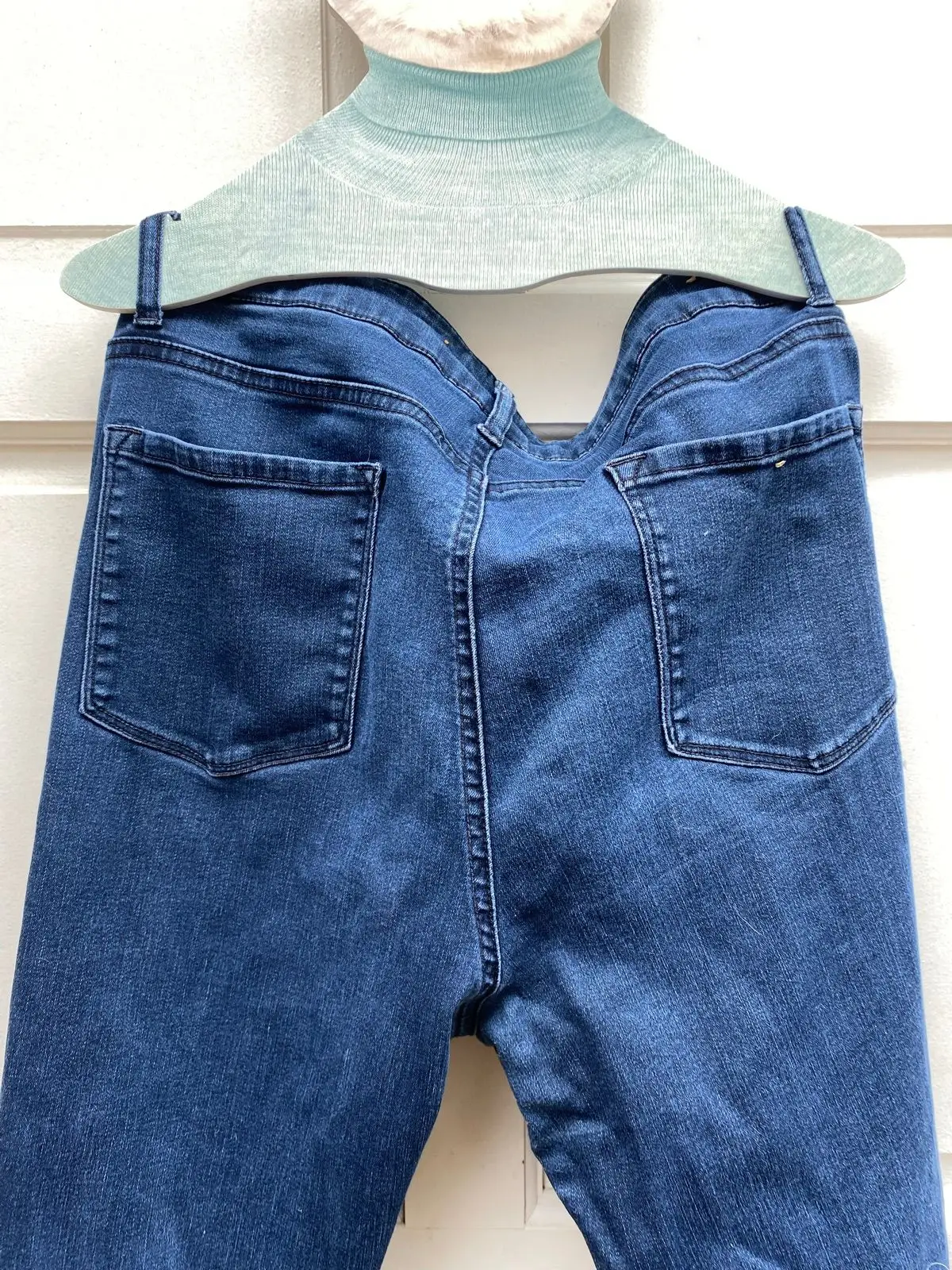 Country Road Item — Size 16