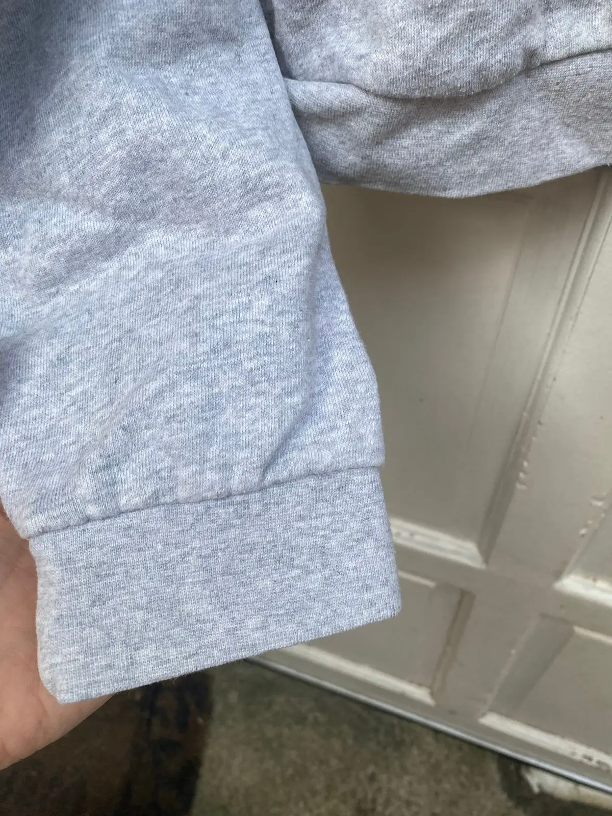 Guess Item — Size M