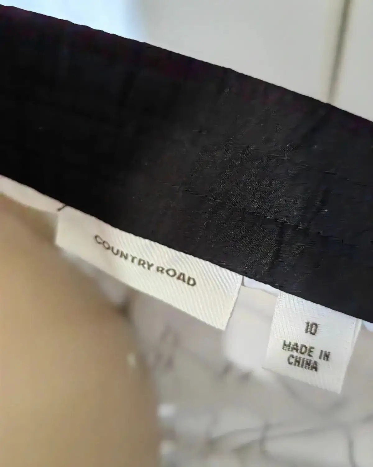 Country Road Item — Size 10