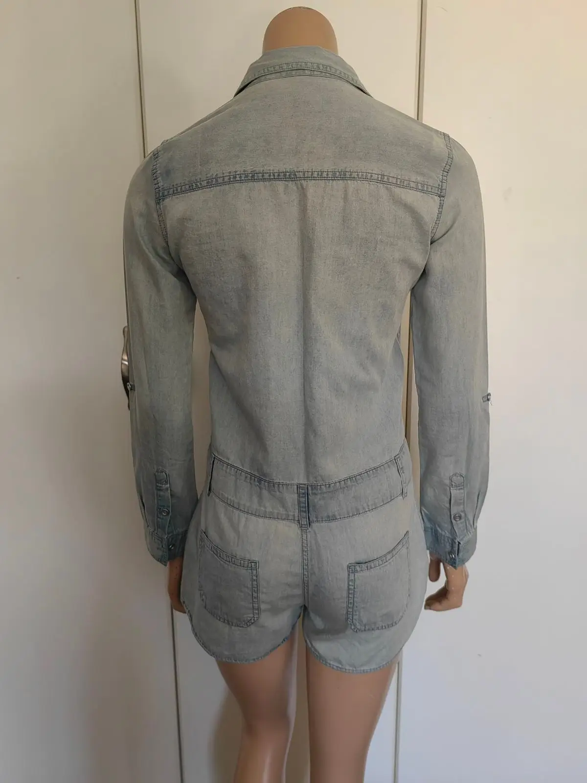 Guess Item — Size XS