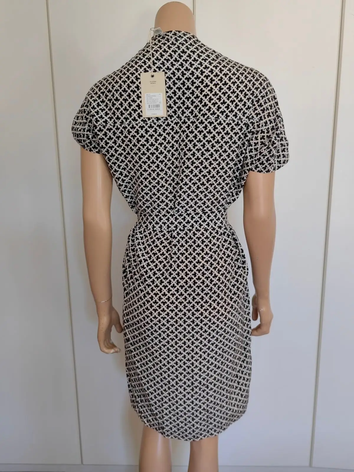 Country Road Item — Size 10
