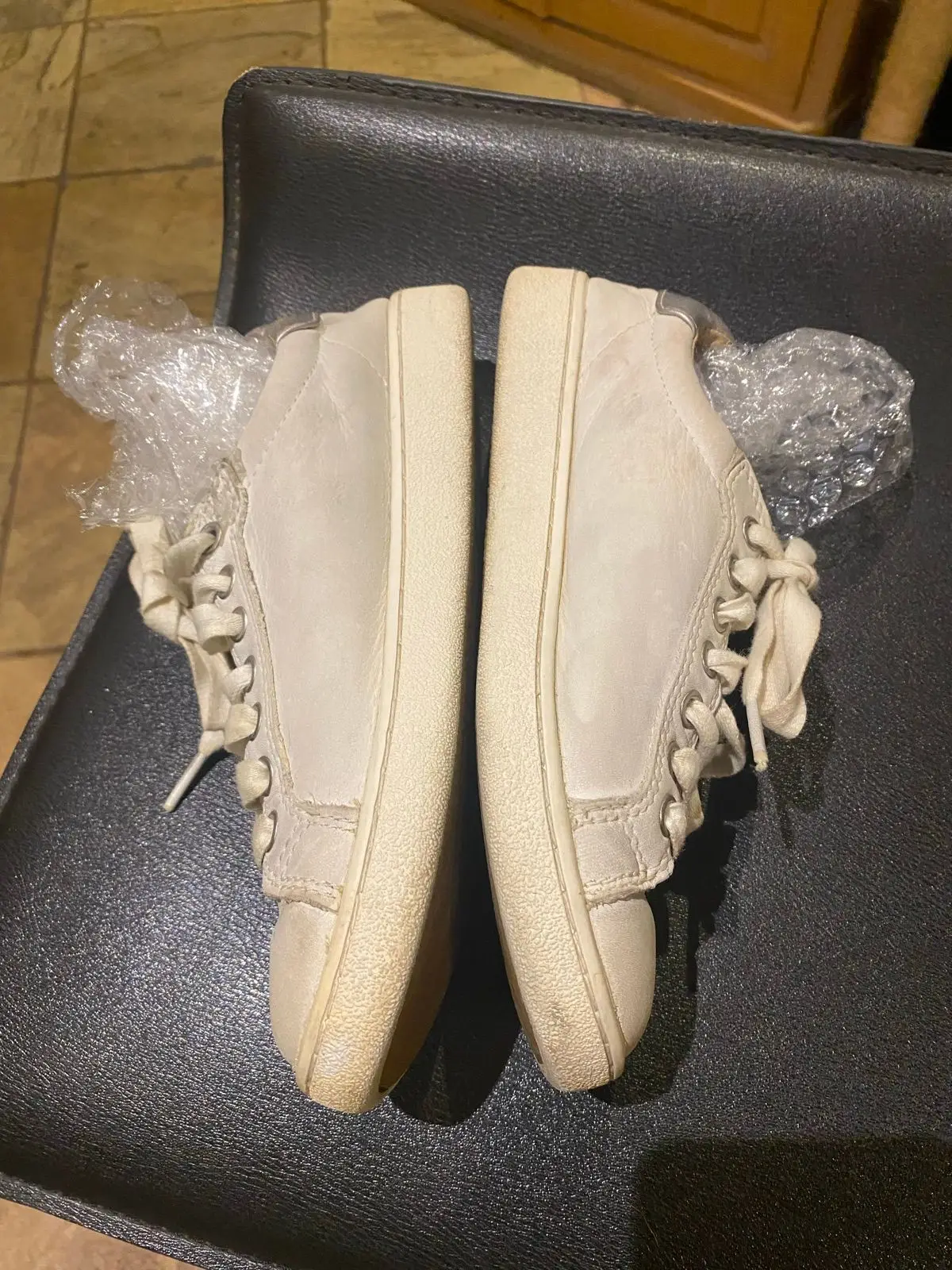 Ugg Item — Size 3,5