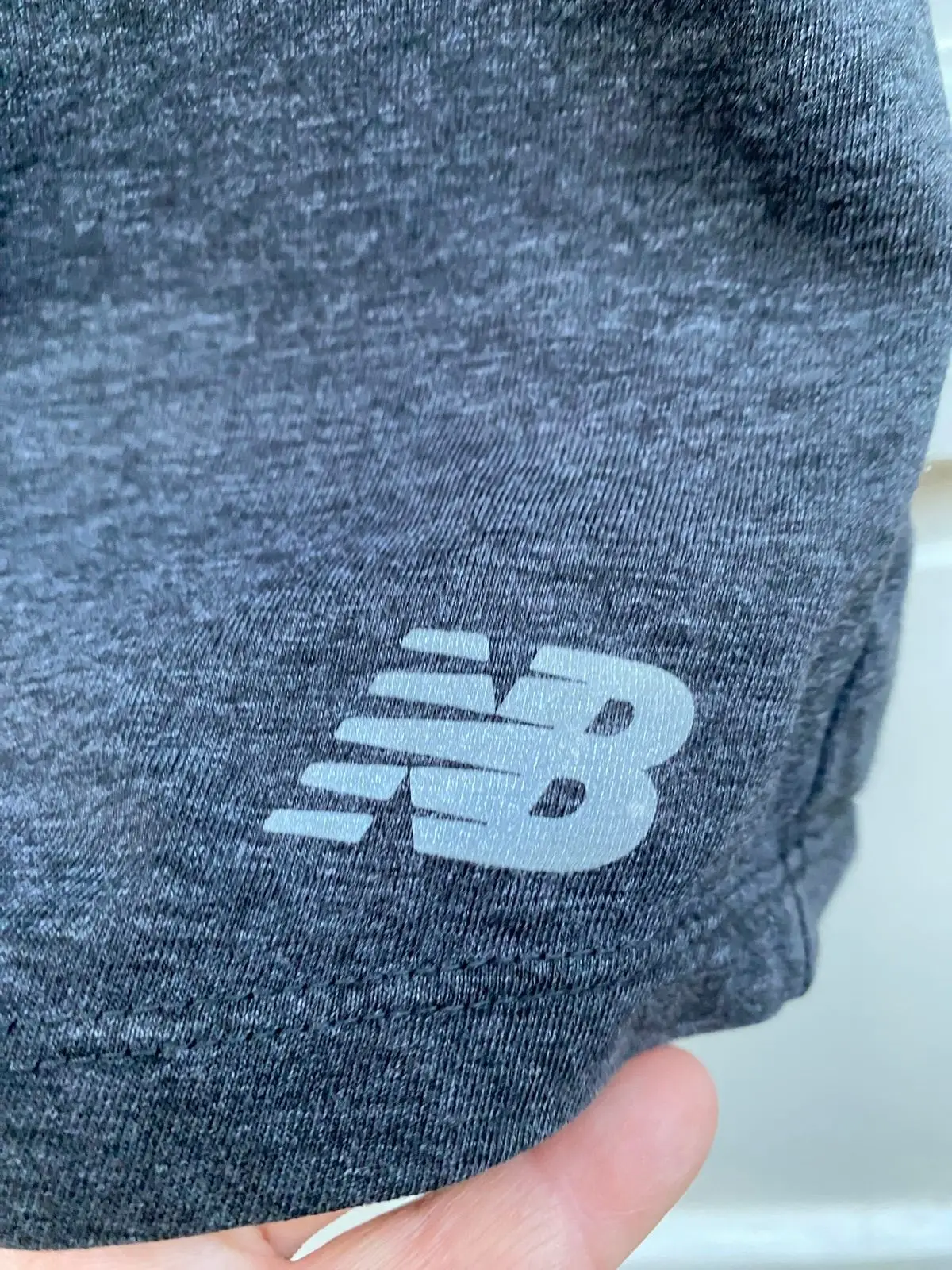 New Balance Sneakers — Size M