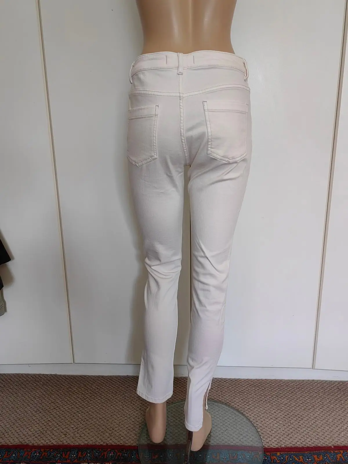 Country Road Item — Size 10