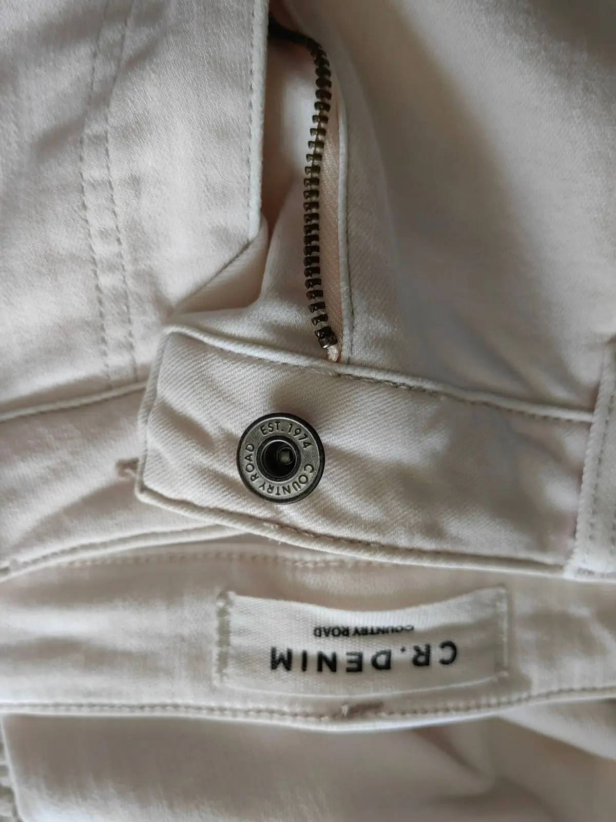 Country Road Item — Size 10