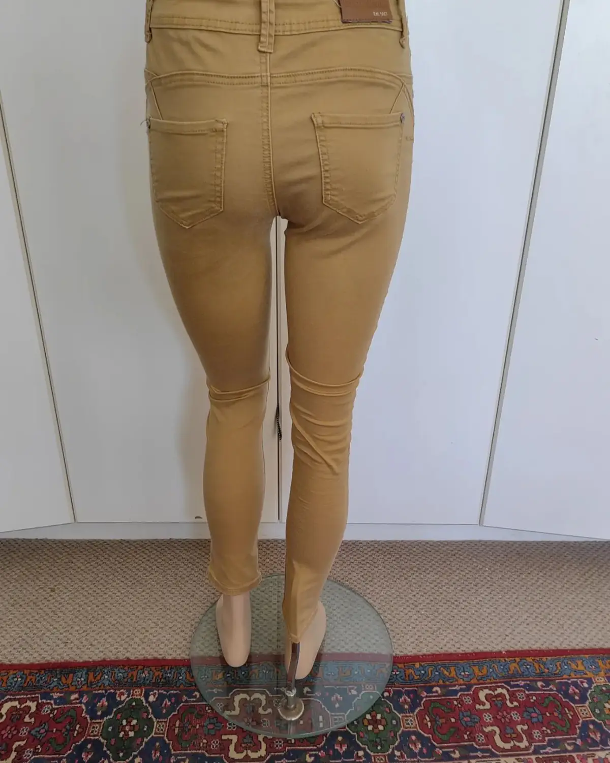 Truworths Item — Size 32