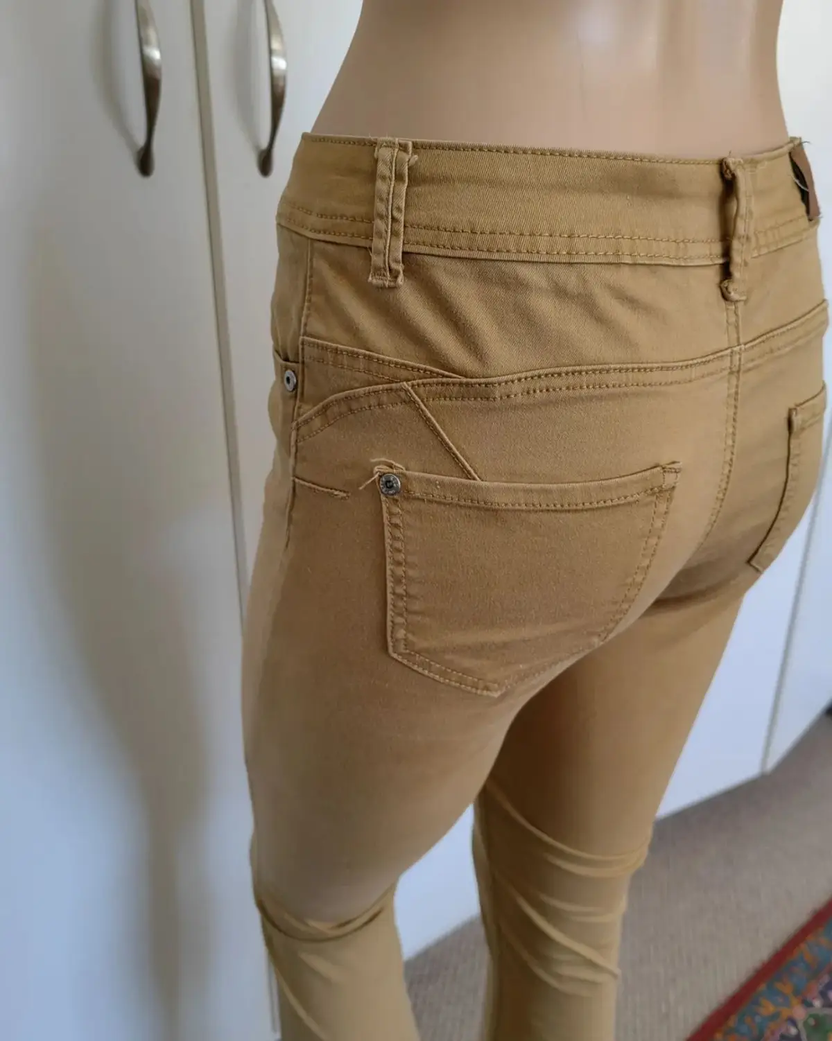 Truworths Item — Size 32