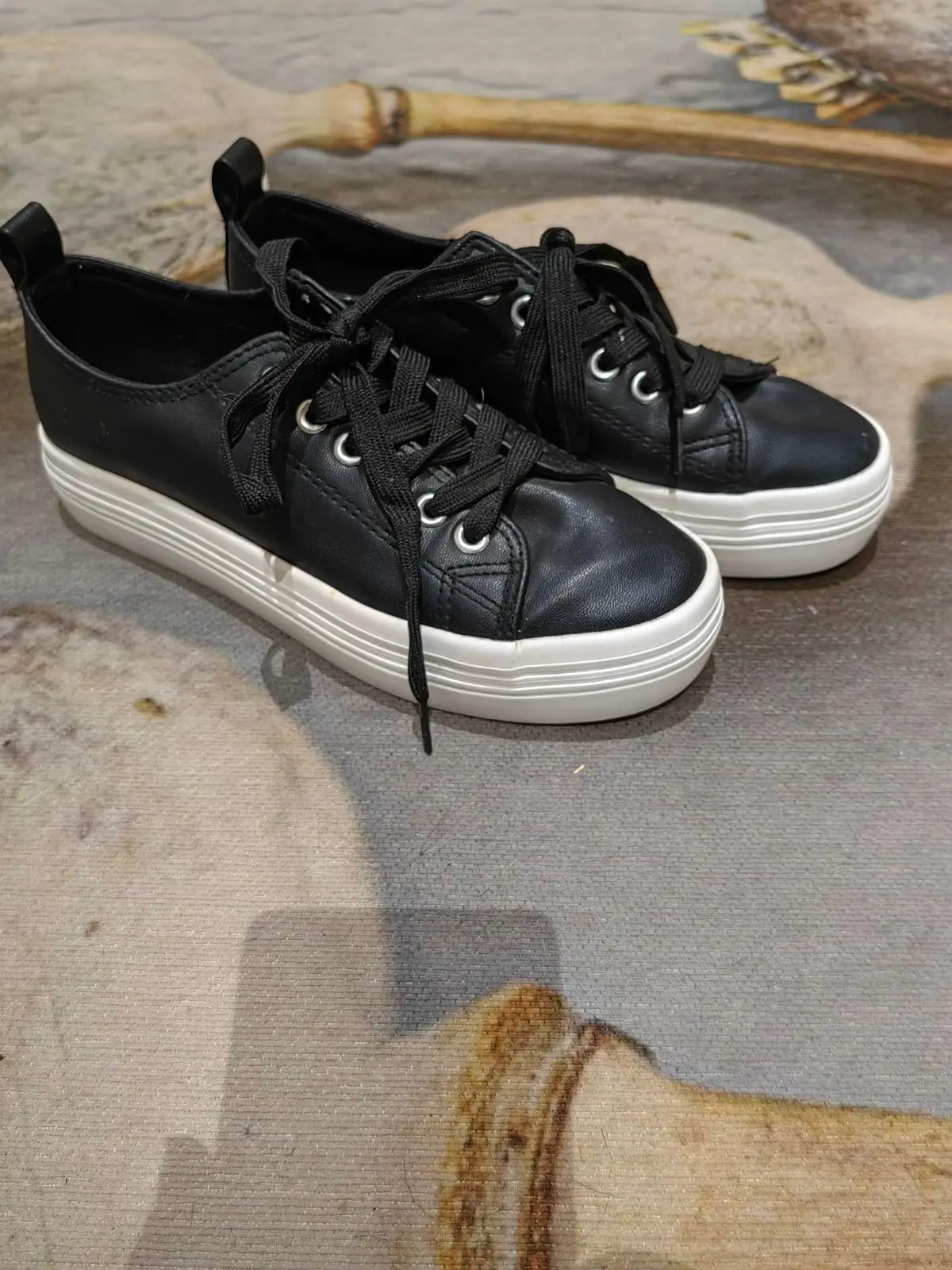 Woolworths Item — Size 4