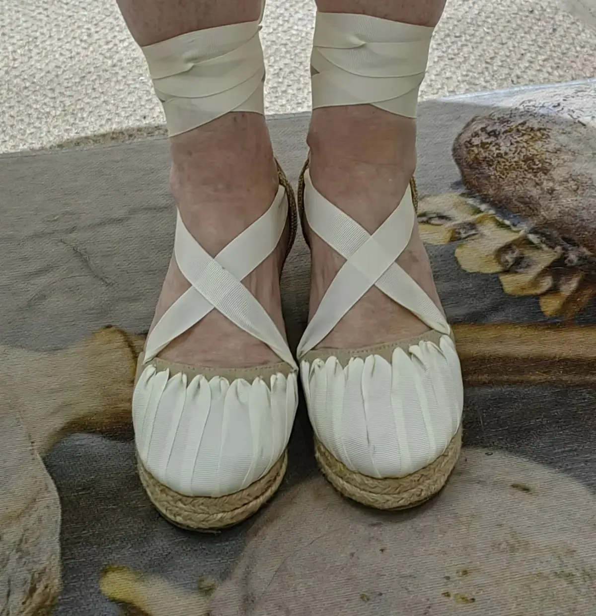 Woolworths Item — Size 4