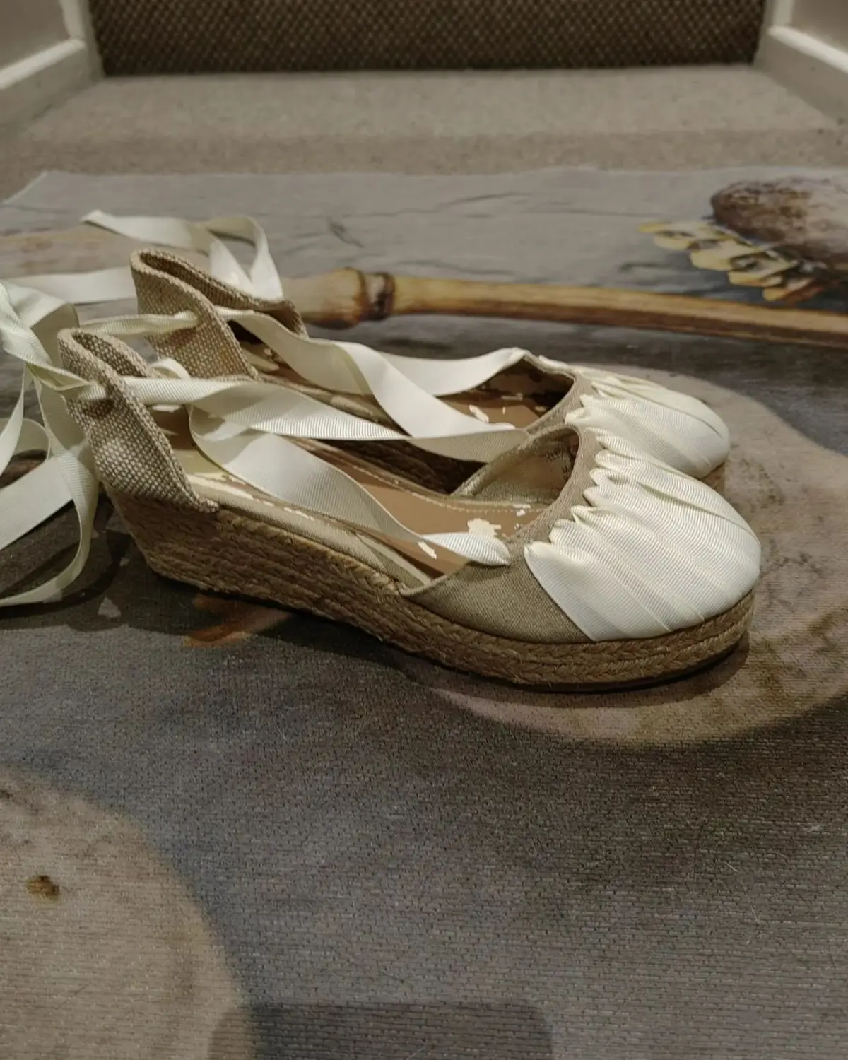 Woolworths Item — Size 4