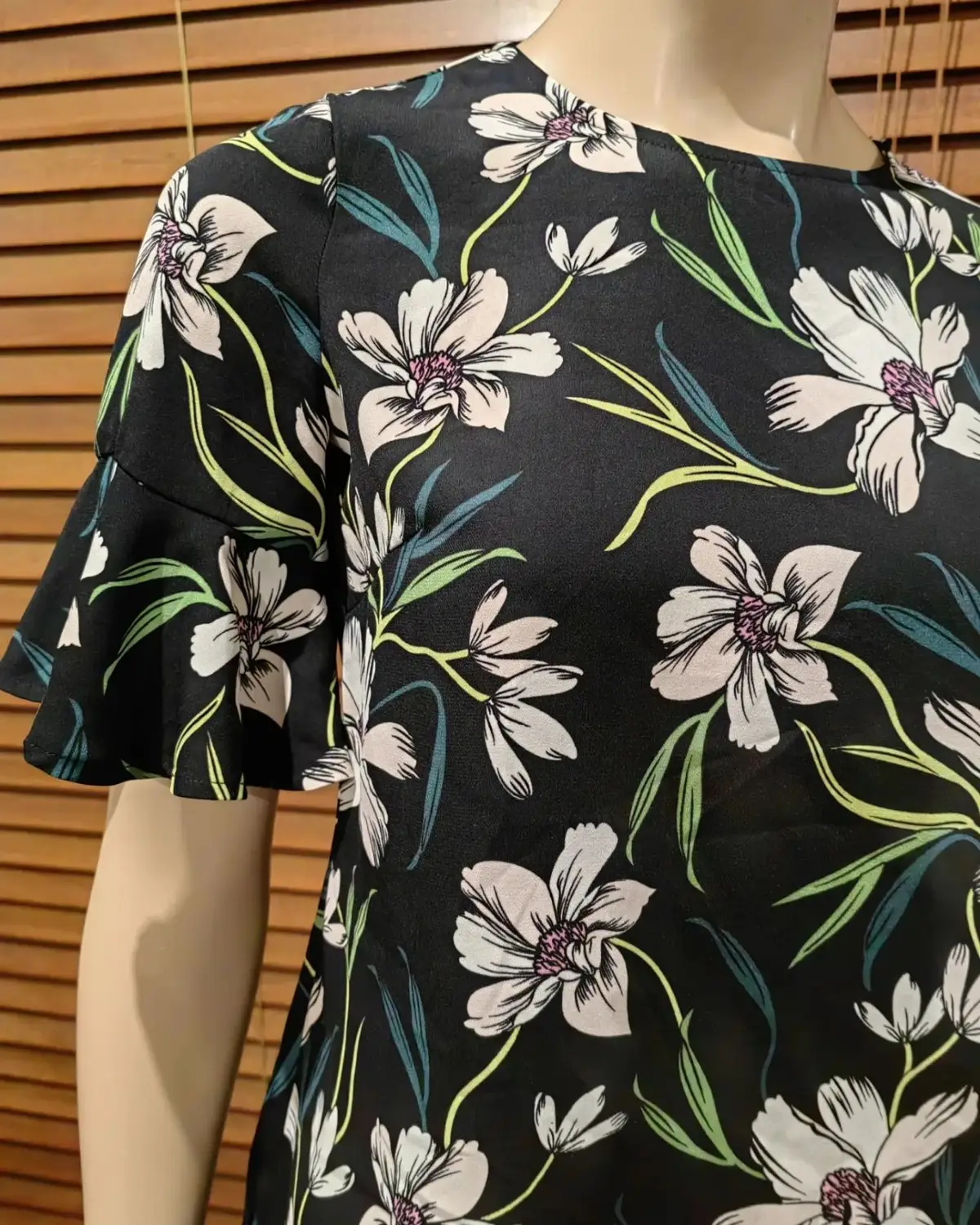 Poetry Floral Top Size 8