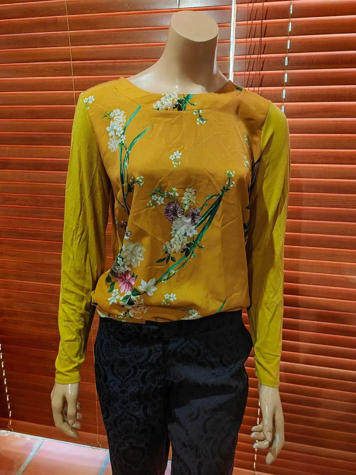 Poetry Floral Long-Sleeve Top