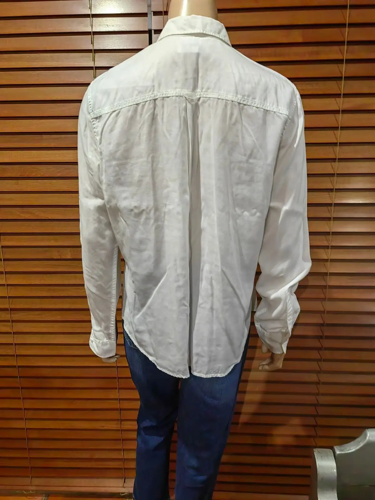 Country Road White Button-Up Shirt