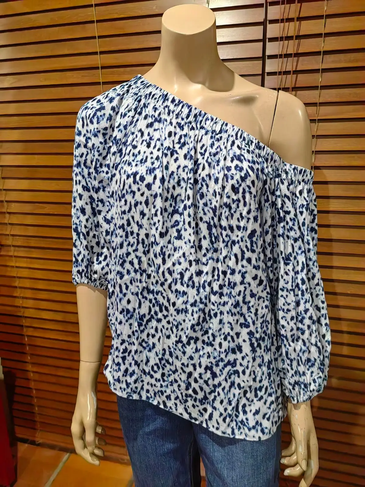 Witchery Witchery One-Shoulder Blouse