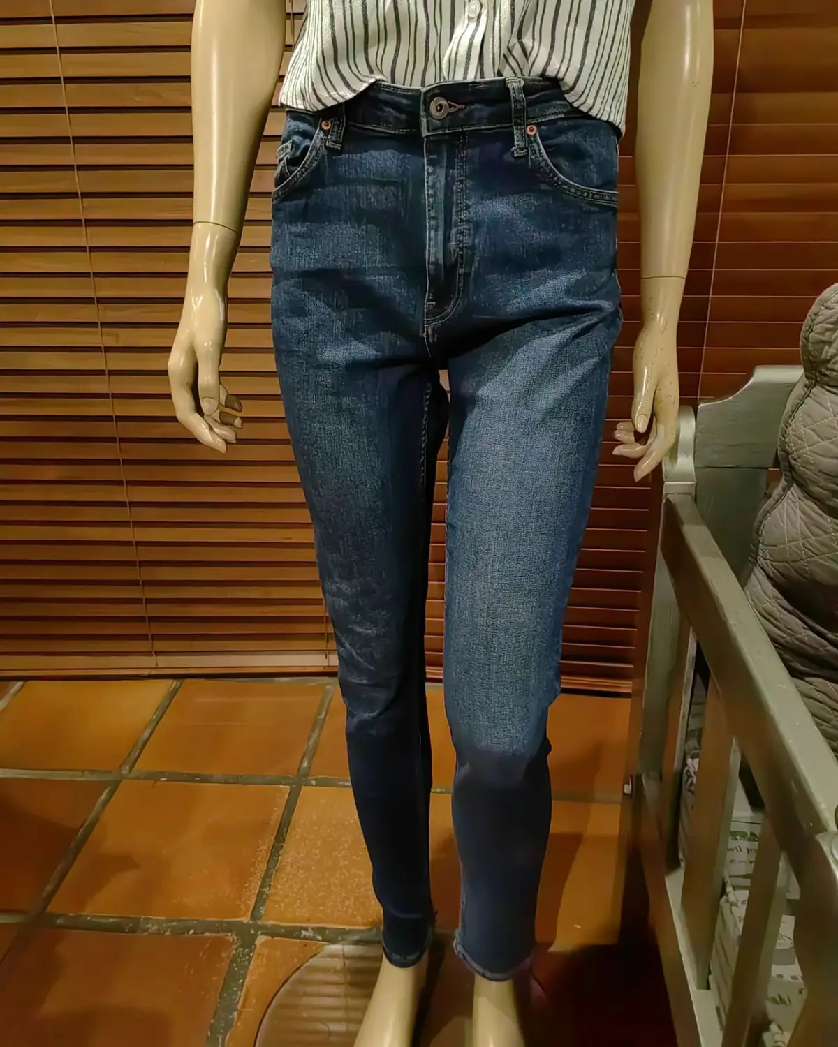 H&M H&M High-Waisted Blue Jeans