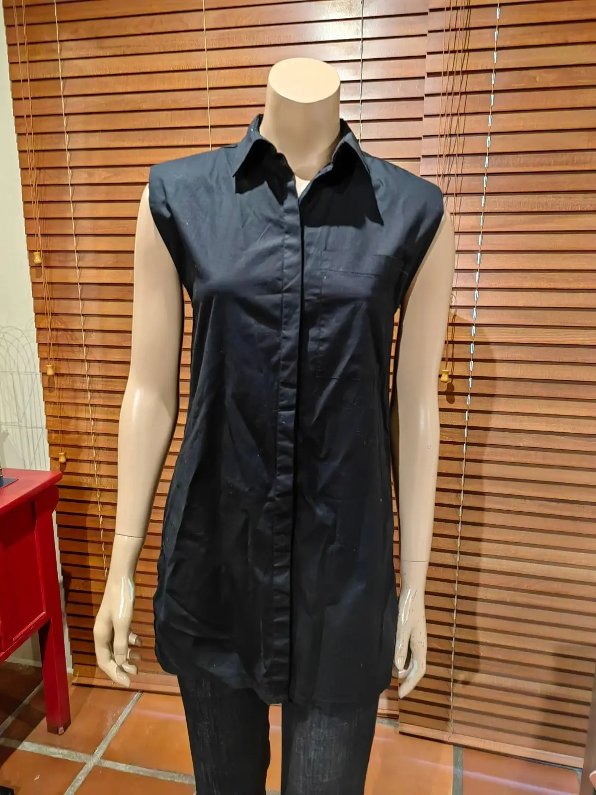 Foschini Foschini Black Sleeveless Shirt