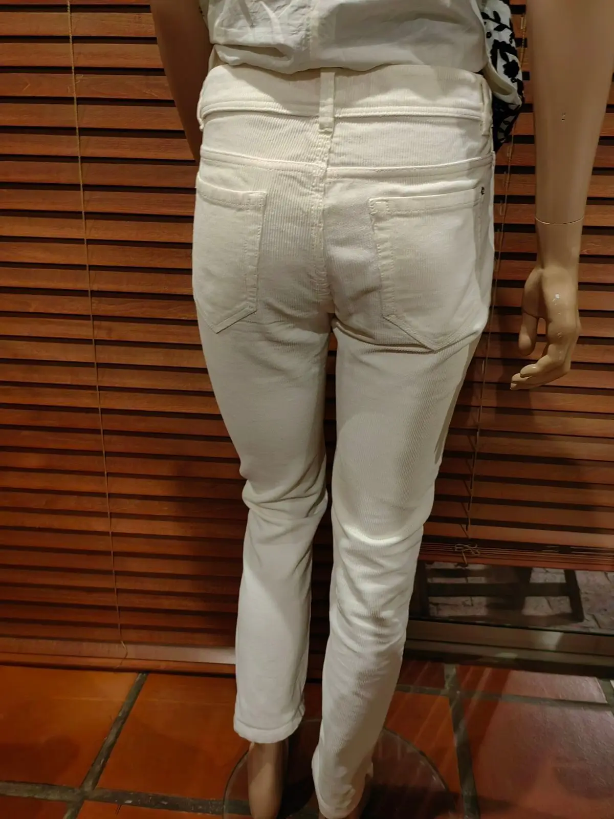 Zara Item — Size 8