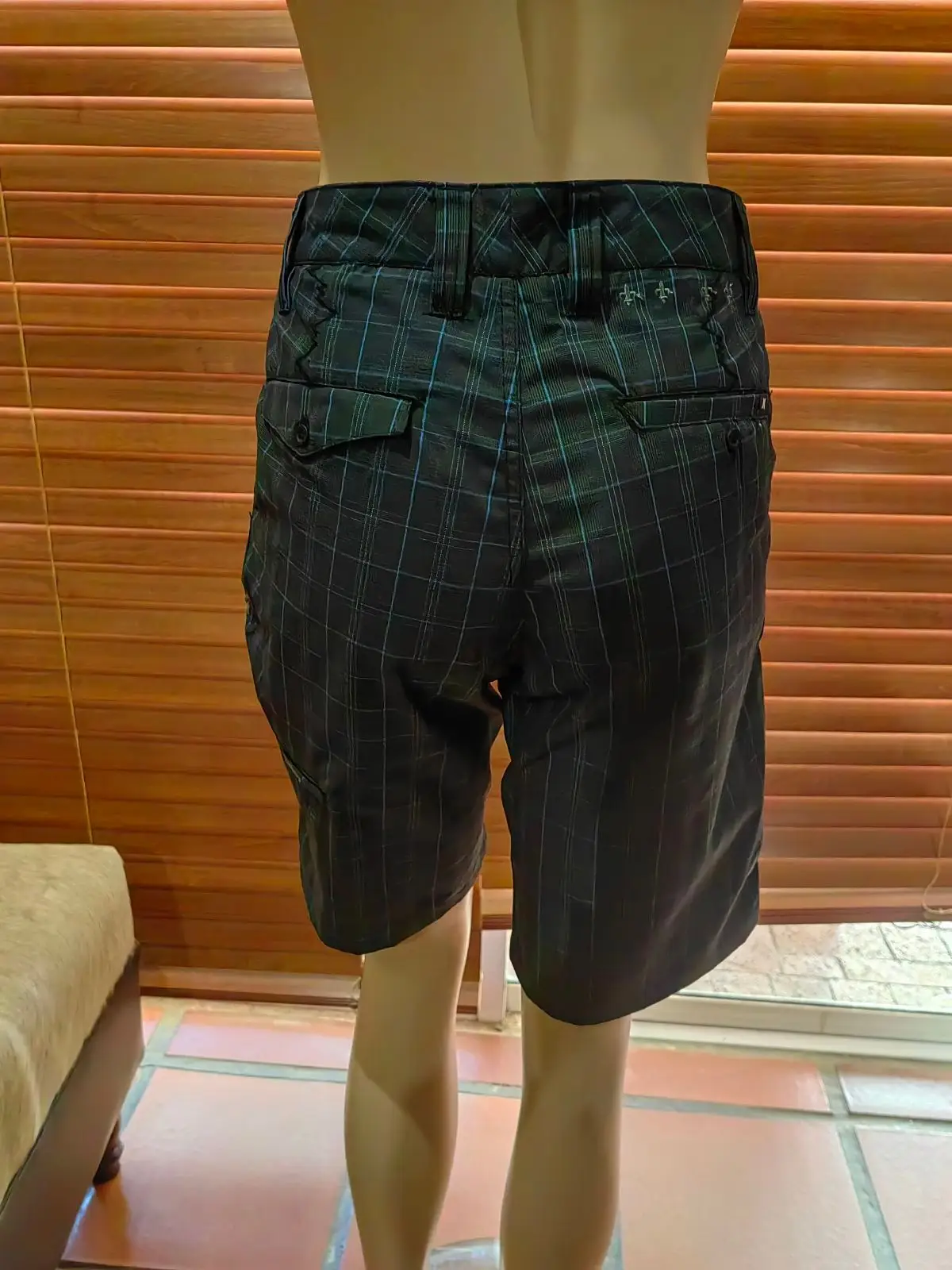 Hurley Item — Size 8