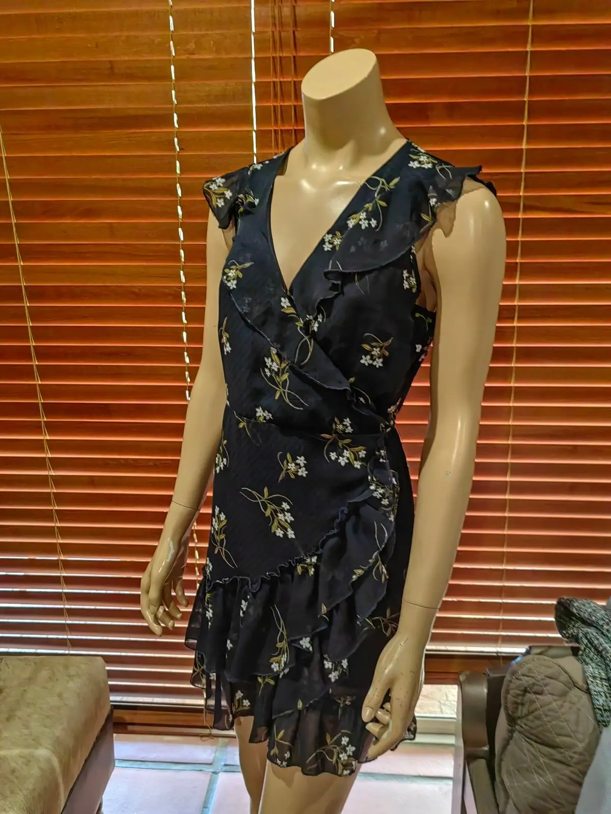 Cotton On Item — Size M