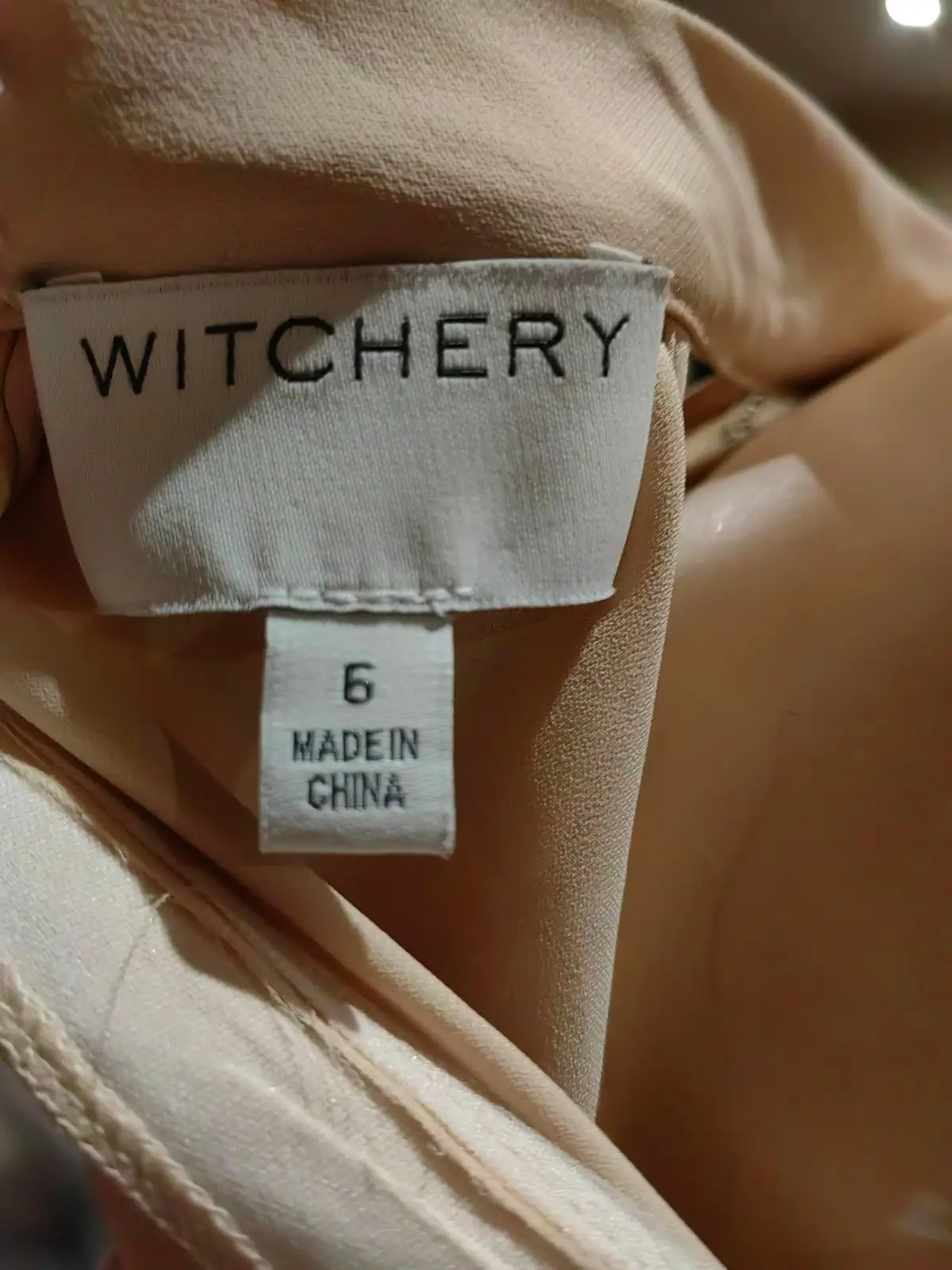 Witchery Item — Size 6