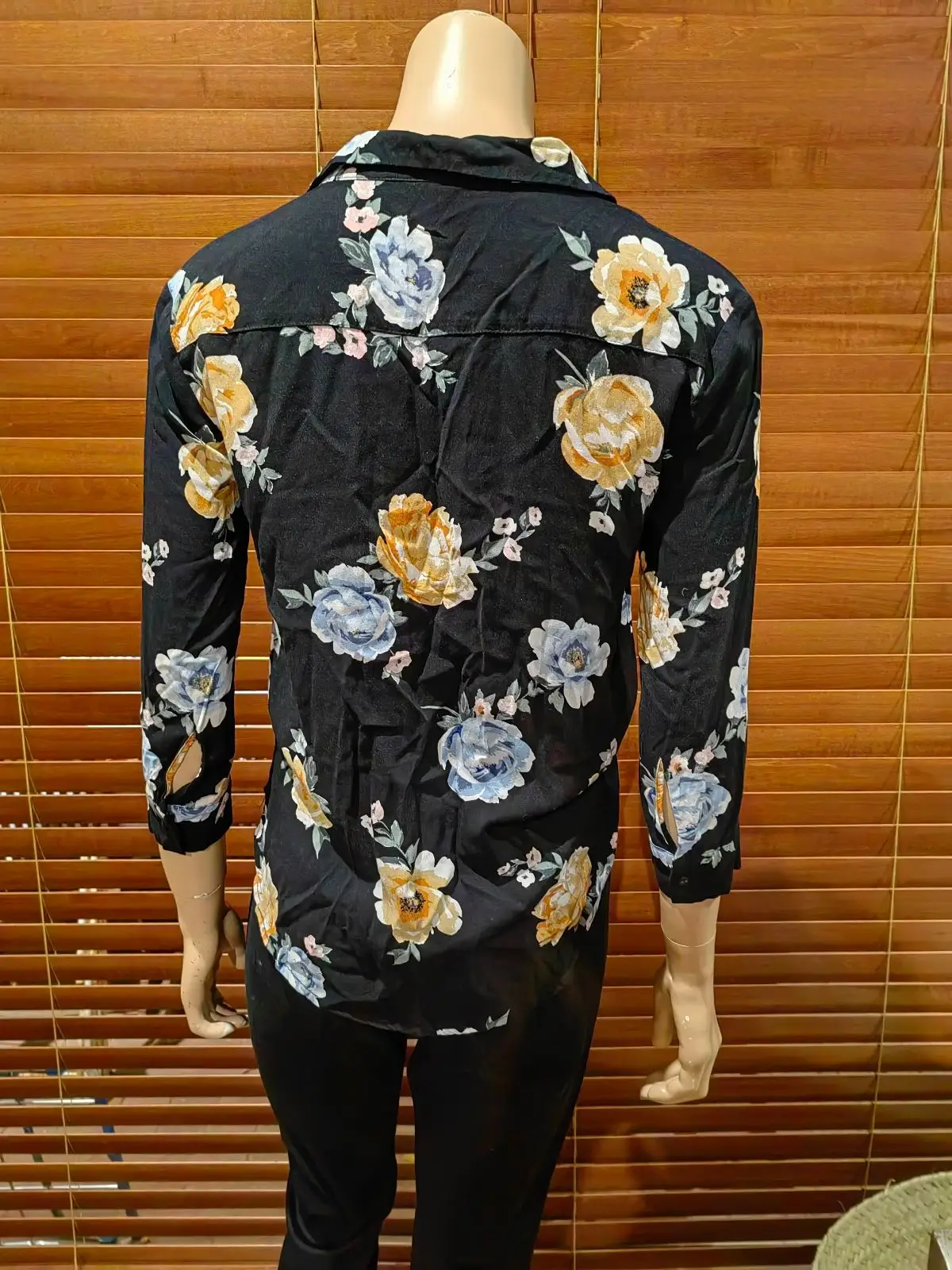 H&M Floral Blouse Size 6