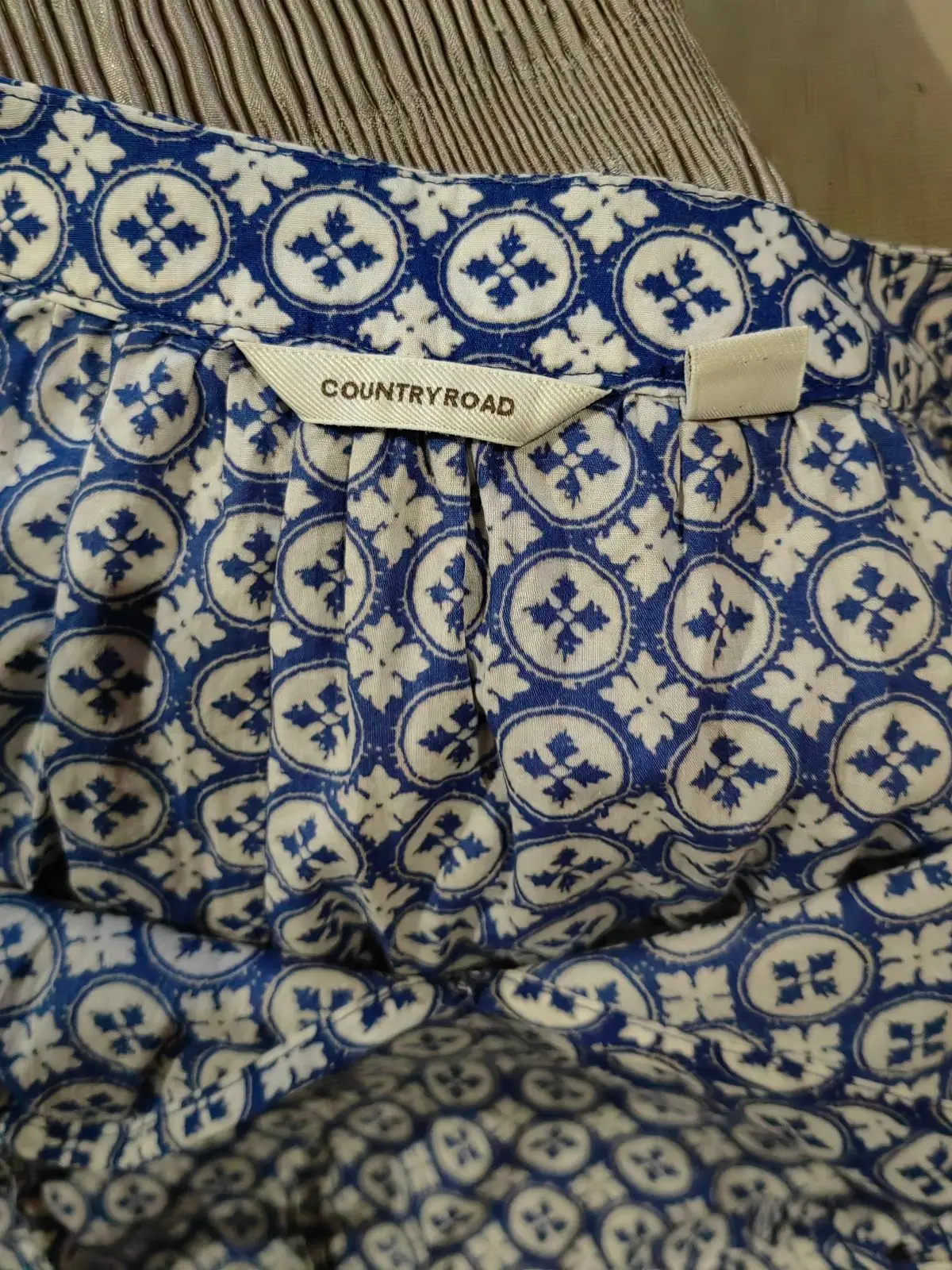 Country Road Item — Size S