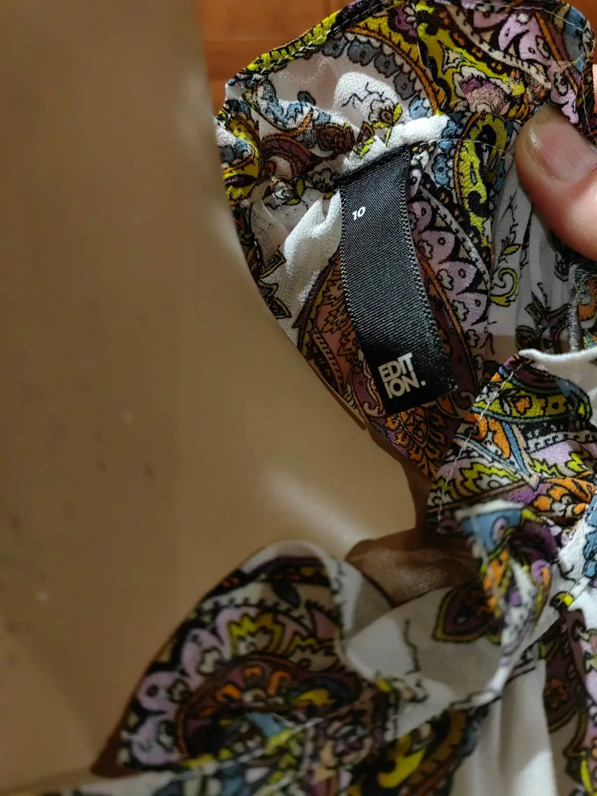Woolworths Item — Size 8