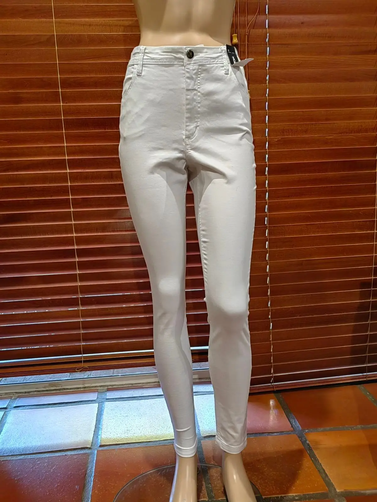 Woolworths Woolworths White Skinny Jeans Size 12